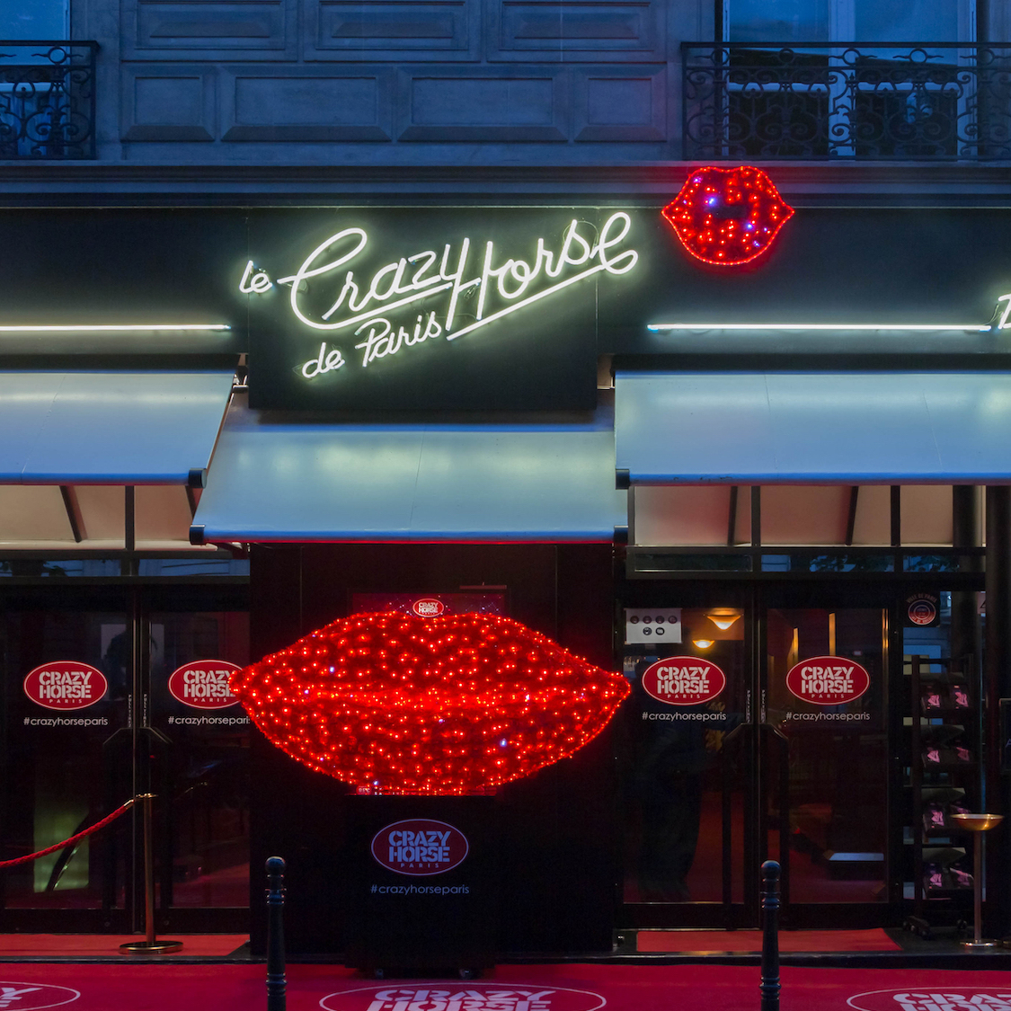 Ce perruquier sublime le Crazy Horse depuis plus de 50 ans shutterstock-433547503