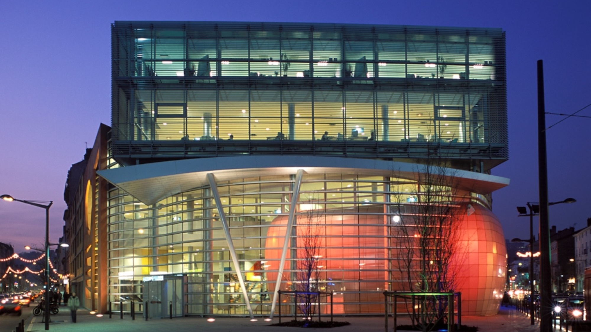 mediatheque-lyon-vaise-ferme-15-mois-travaux