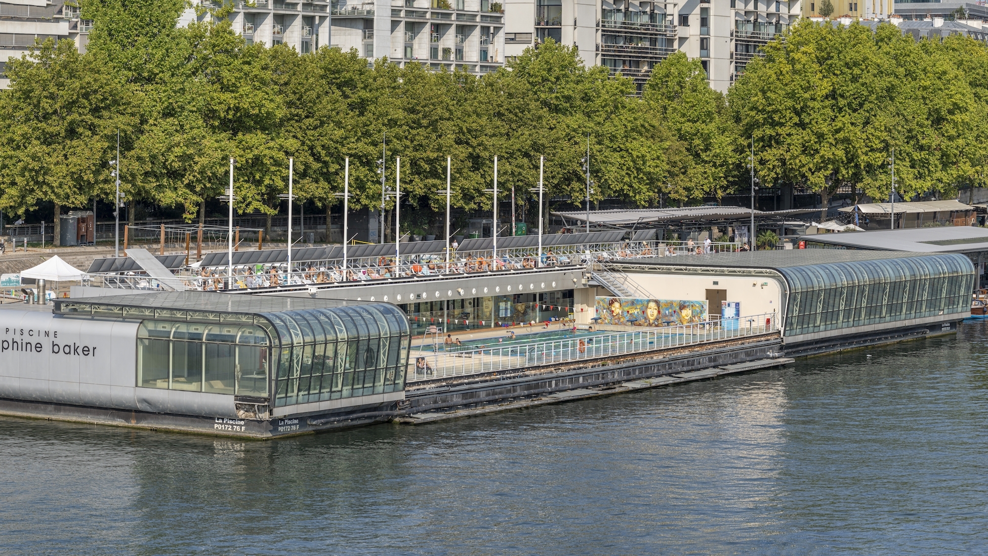 shutterstock-2737875645