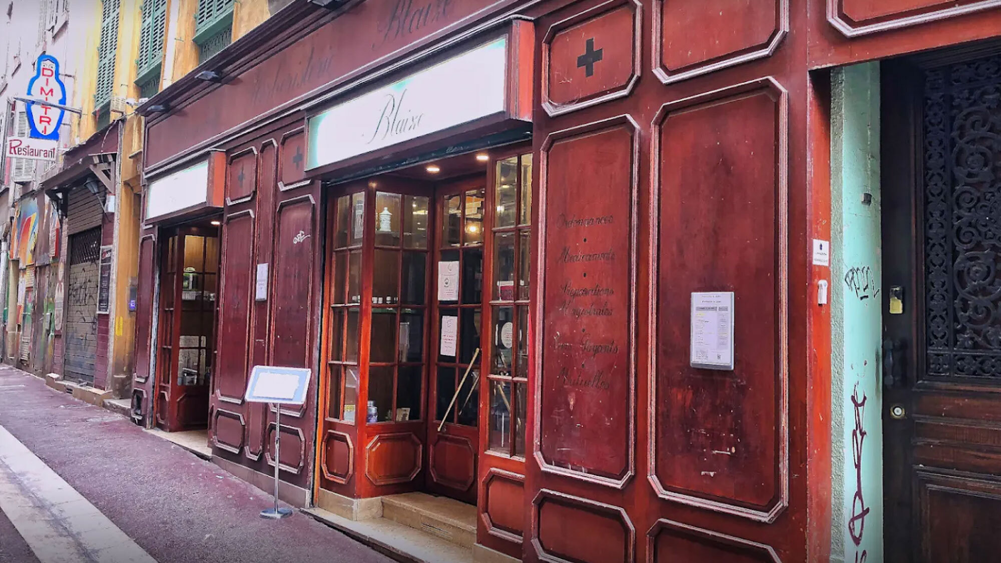 pharmacie-200-ans-marseille-me-dicament