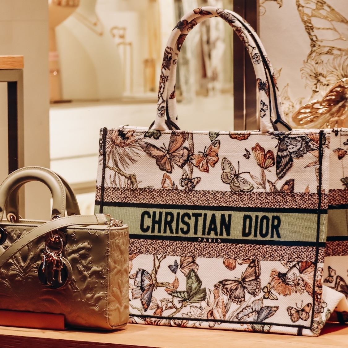 vente-pieces-luxe-archive-lyon-ce-week-end