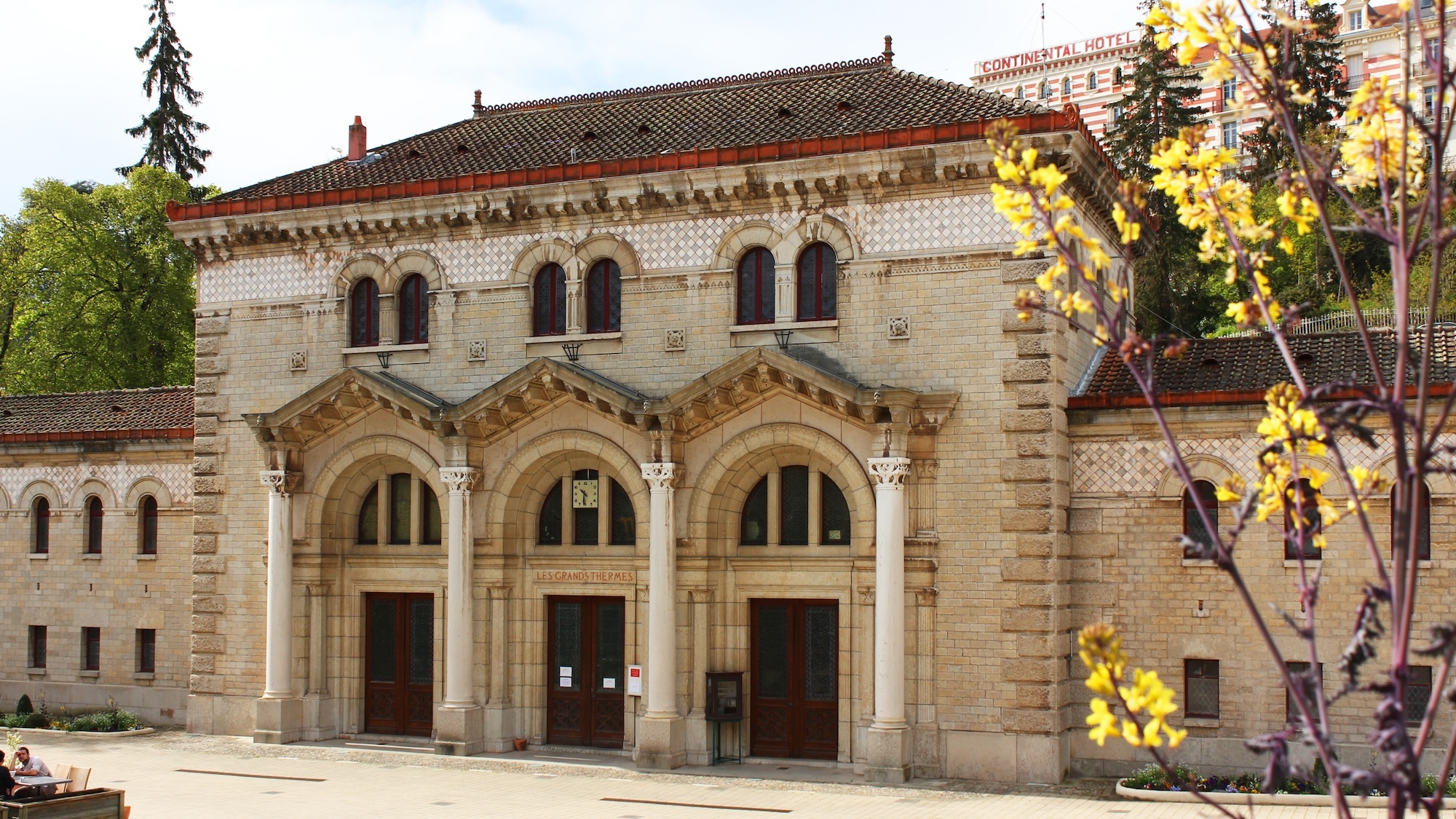 2h-lyon-grands-thermes-chatel-guyon-loto-patrimoin