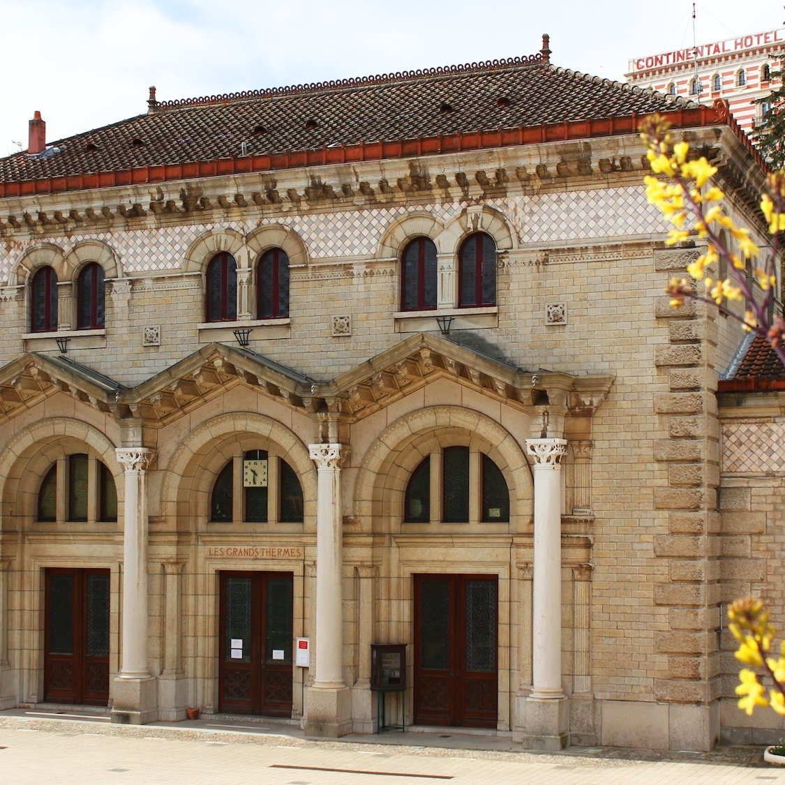 2h-lyon-grands-thermes-chatel-guyon-loto-patrimoin