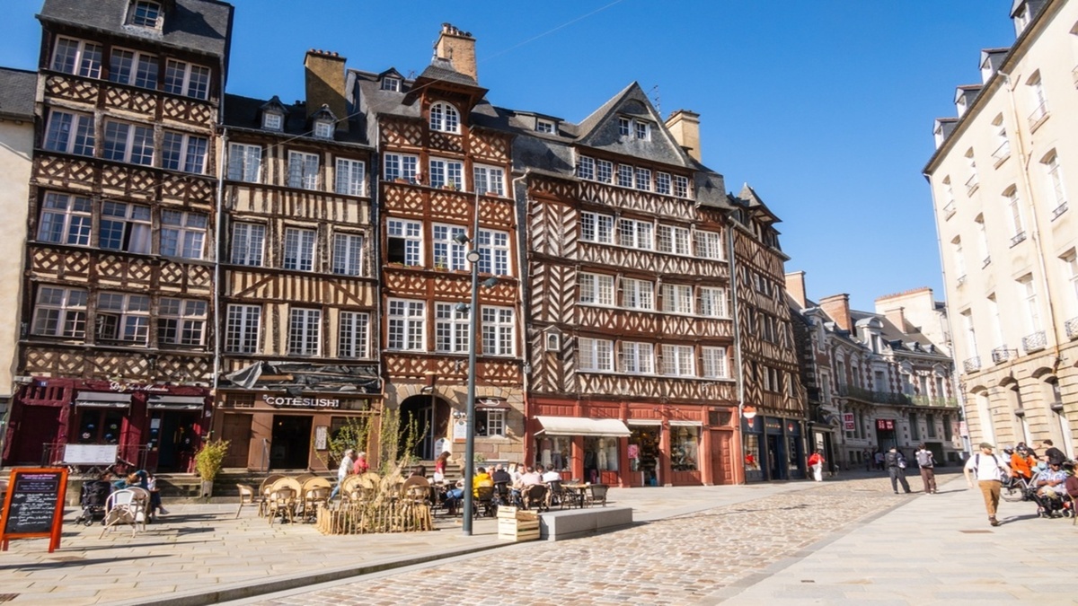 Rennes dans le top 5 des villes les plus infidèles de France | Le Bonbon