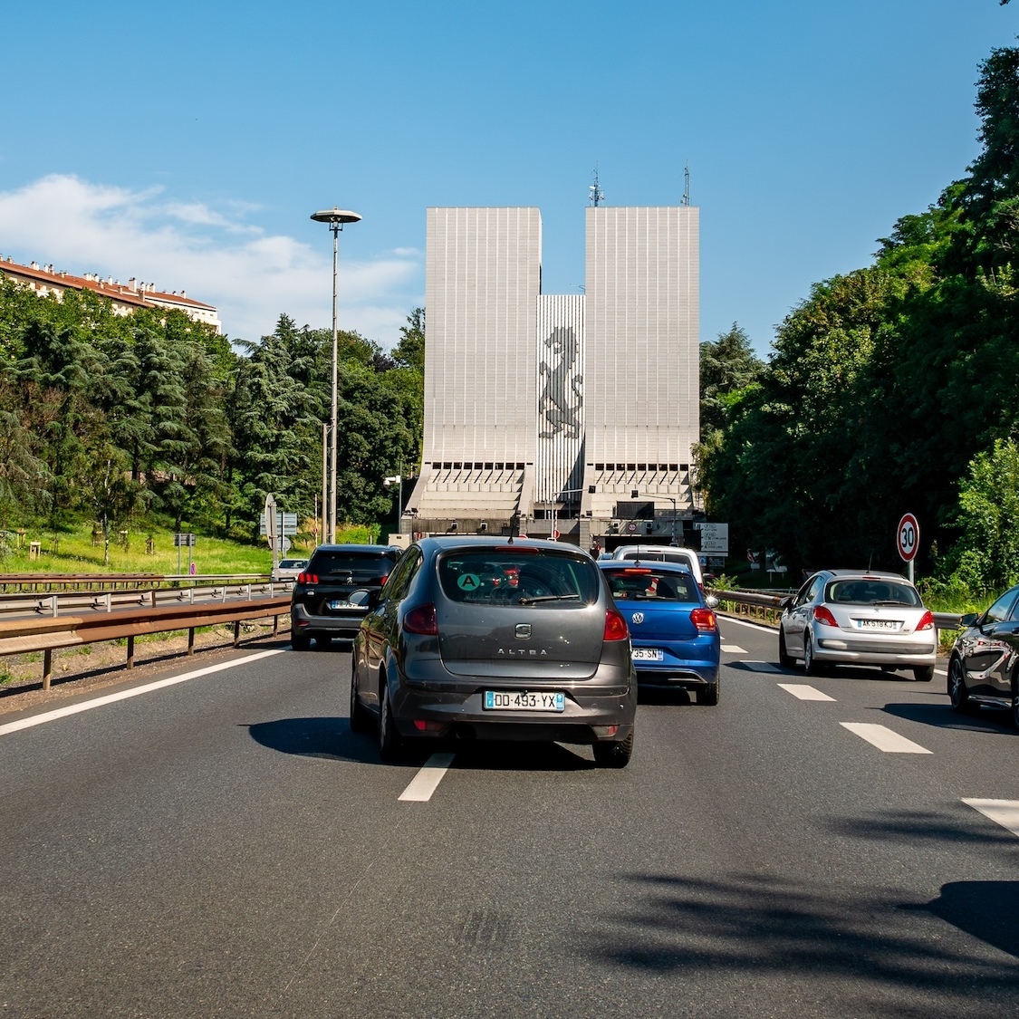 plusieurs-grands-axes-routiers-lyon-tunnel-fourvie