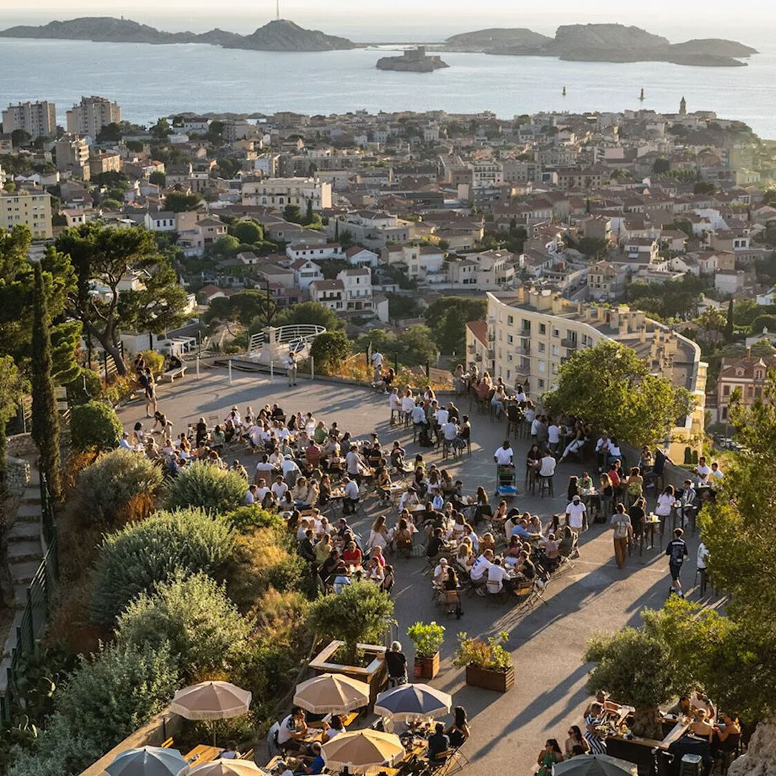 bon-air-guinguette-perche-e-marseille