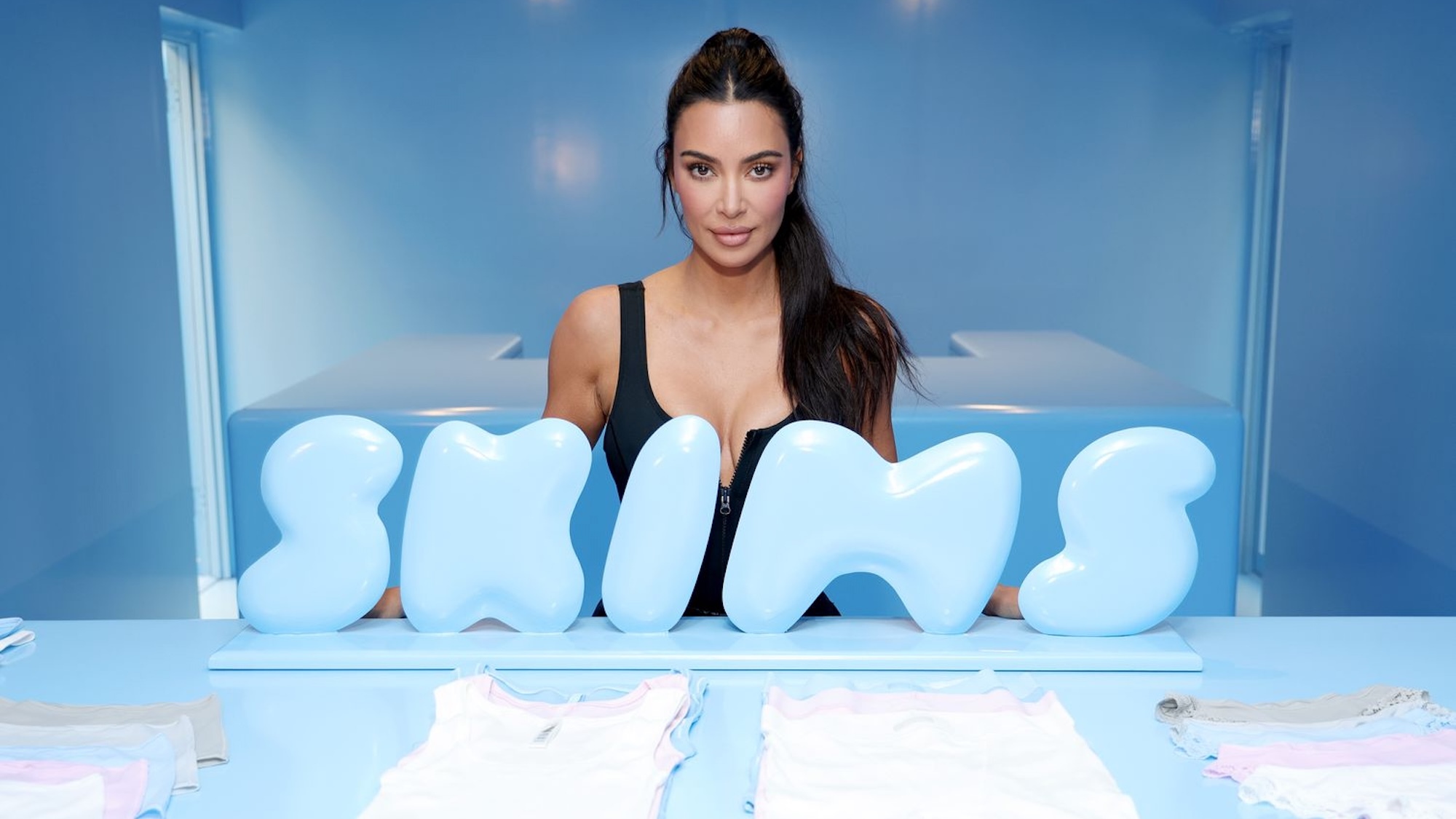 skims-marque-kim-kardashian-lyon