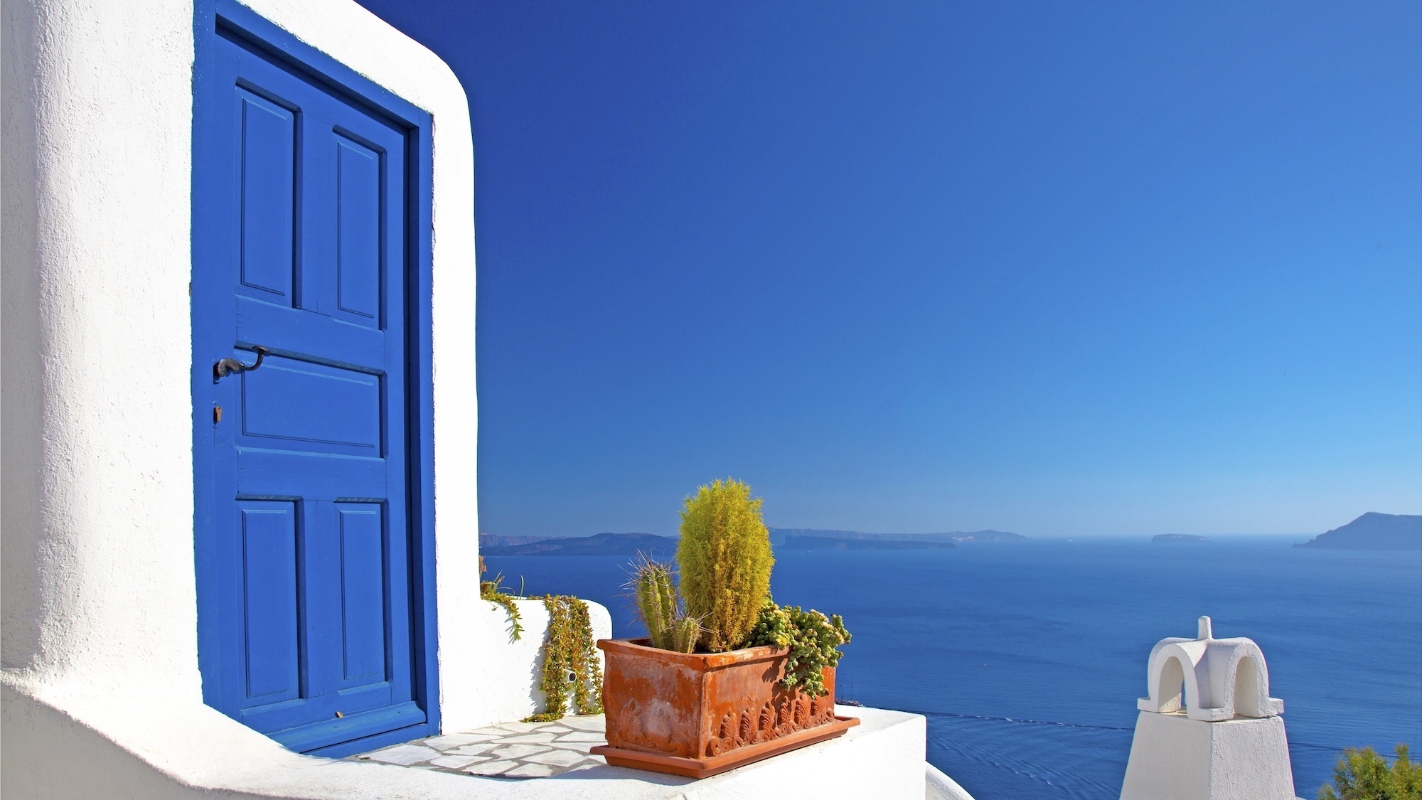 santorini-greece-3-photo-p-laskarakis-1-2-2000