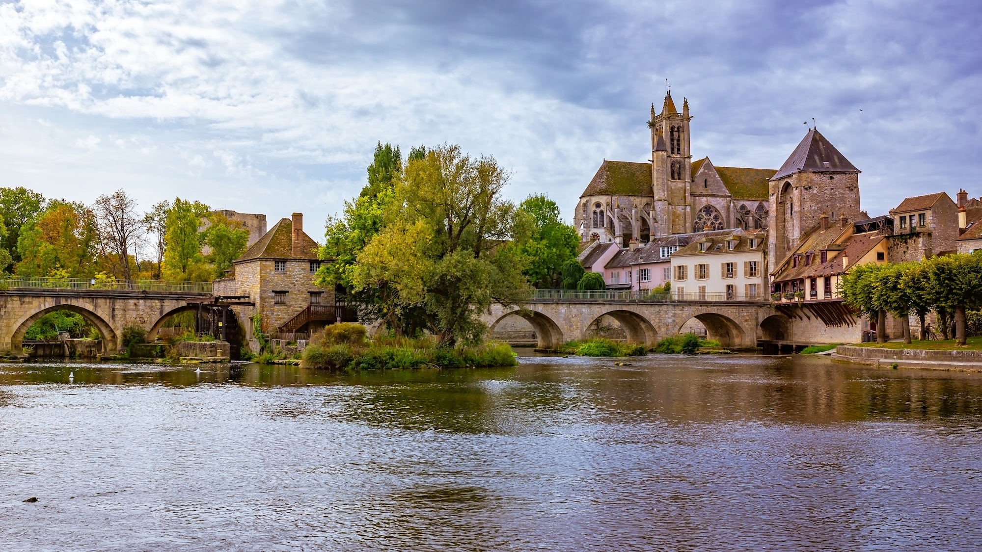 shutterstock-2375011429