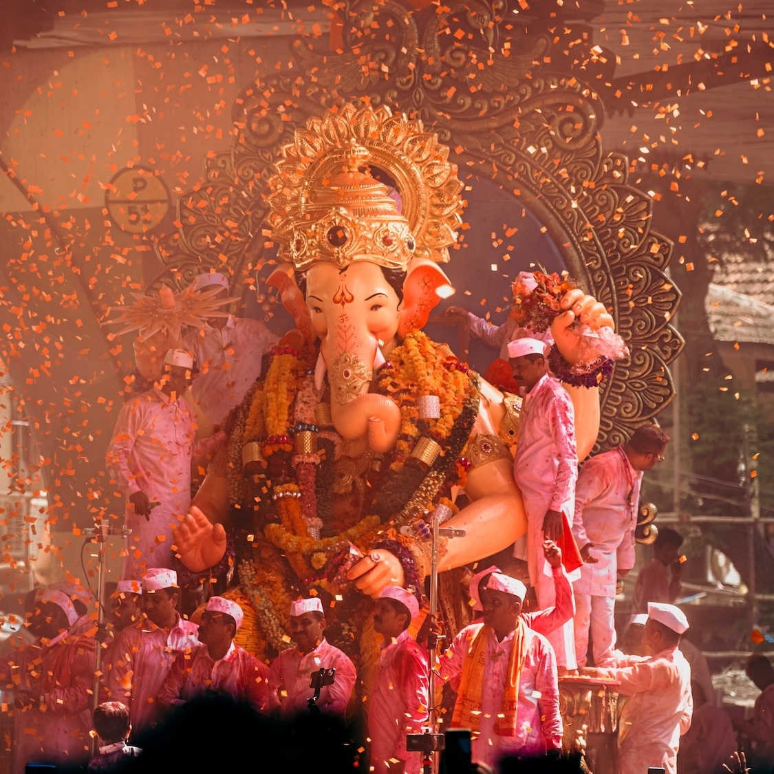 bhatakta-manav-shutterstock