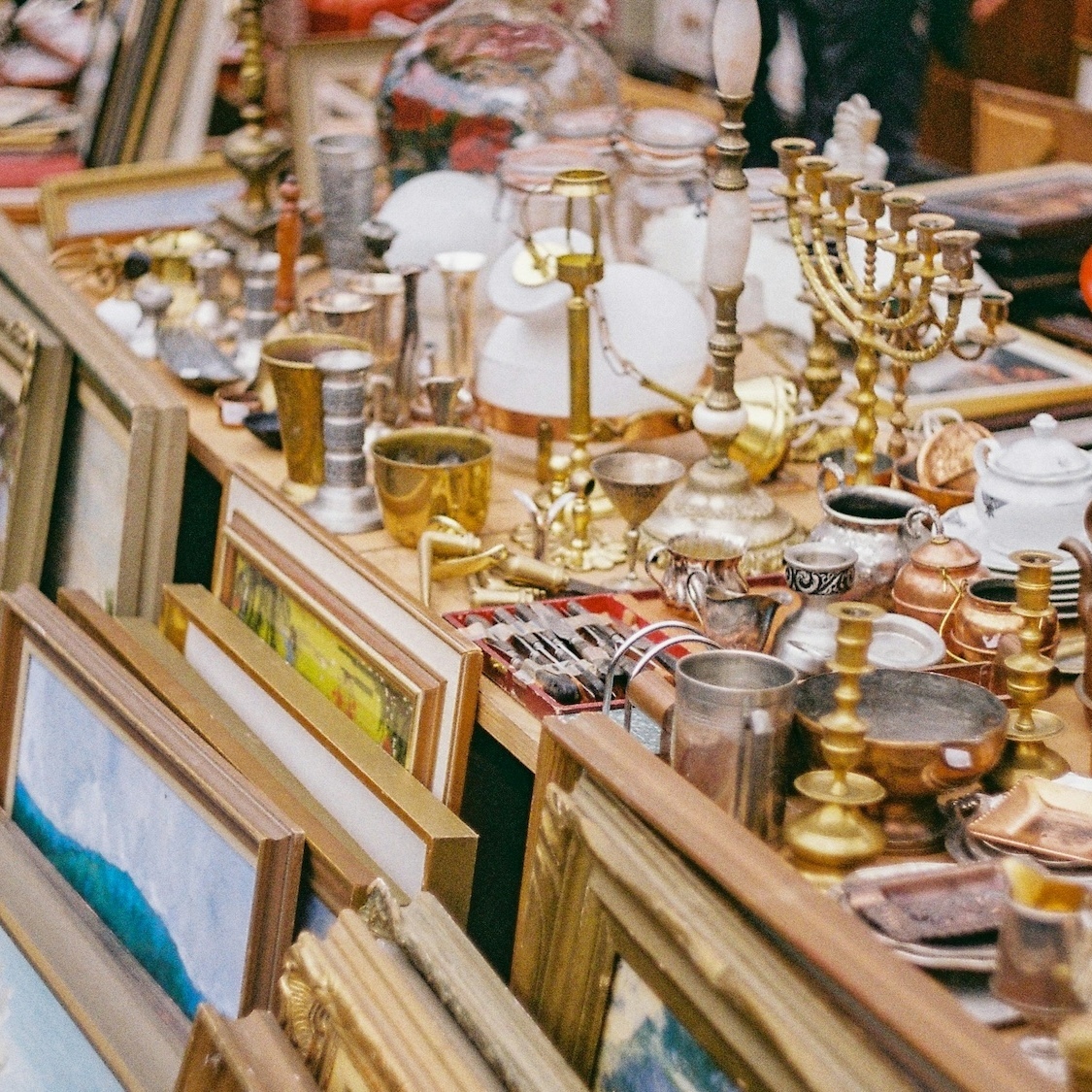Une brocante XXL au bord de l’eau débarque ce week-end près de Paris nikola-duza-unsplash