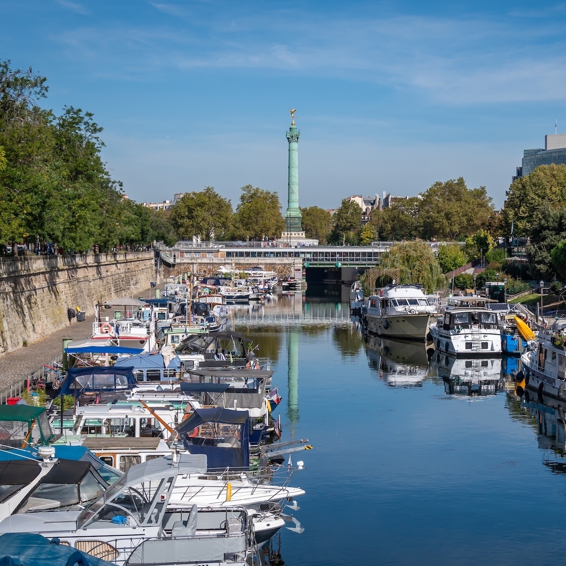 shutterstock-2373915265