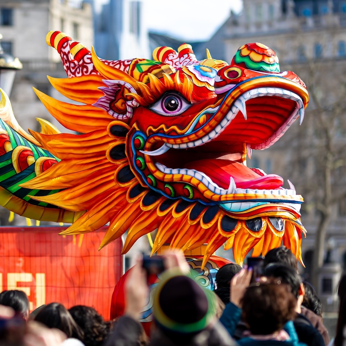 fete-parade-geante-lyon-nouvel-an-chinois