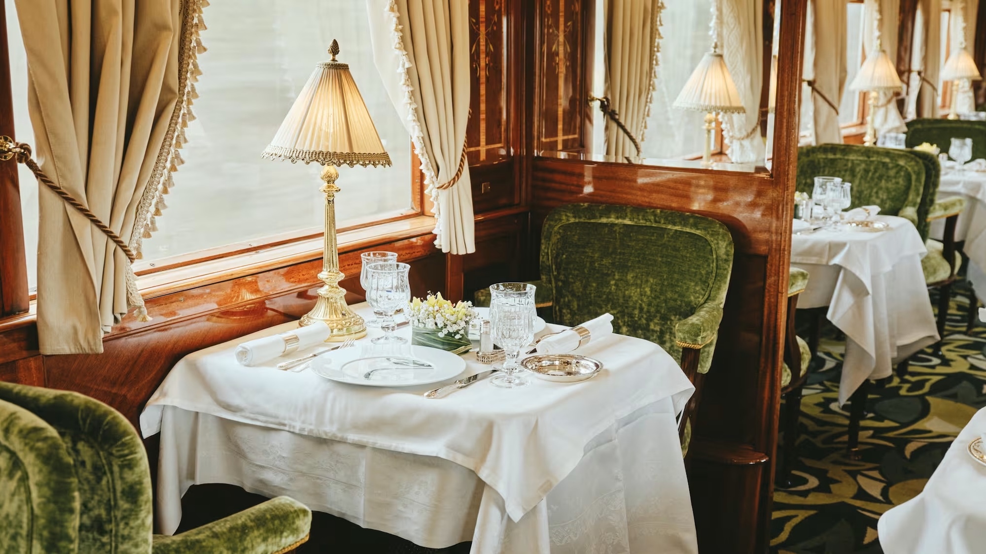 restaurant-ephmere-orient-express-lyon
