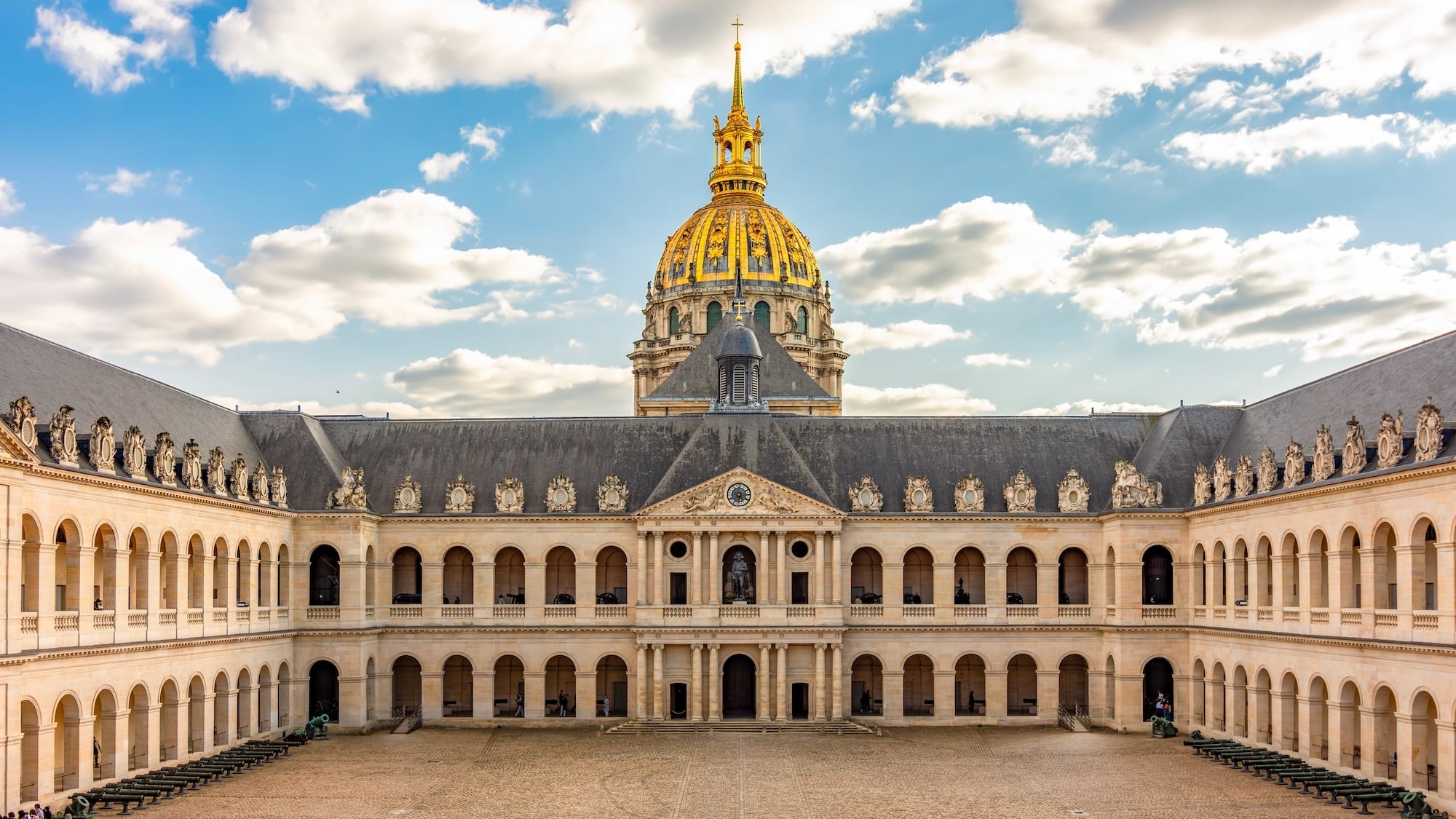 shutterstock-2626977633