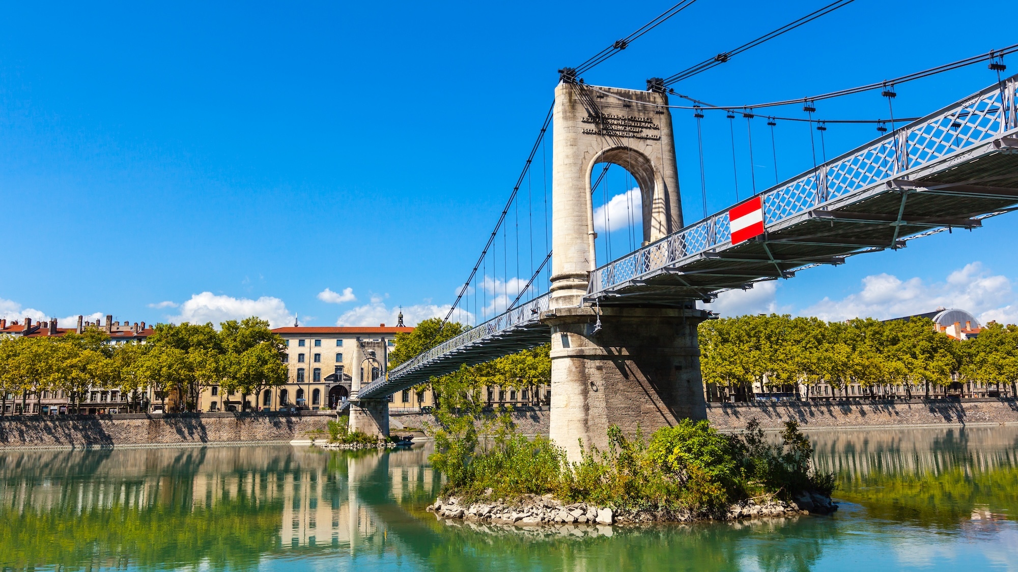 Cette passerelle emblématique de Lyon va être officiellement renommée passerelle-college-lyon-renommee