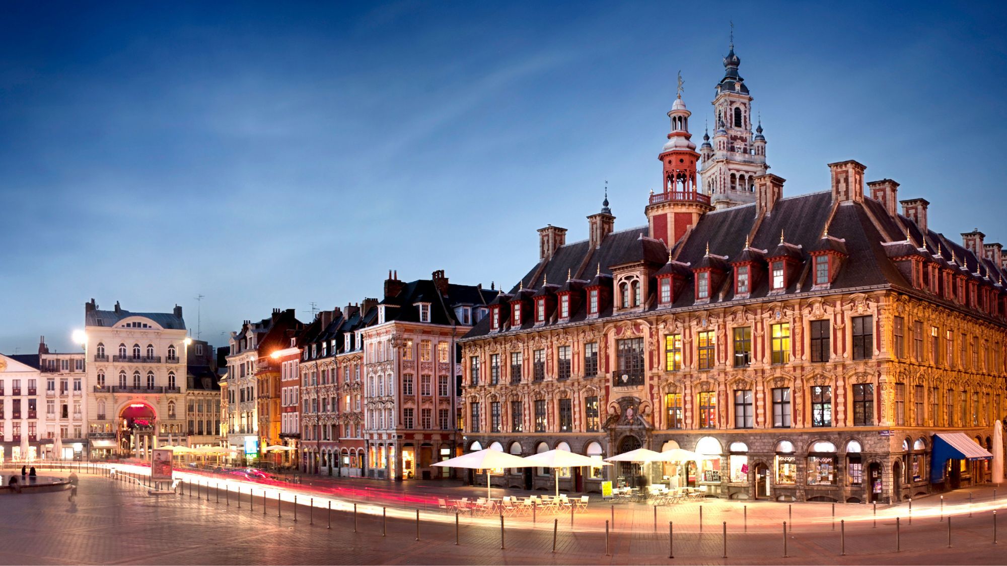 lille-batiments-beffroi-nuit