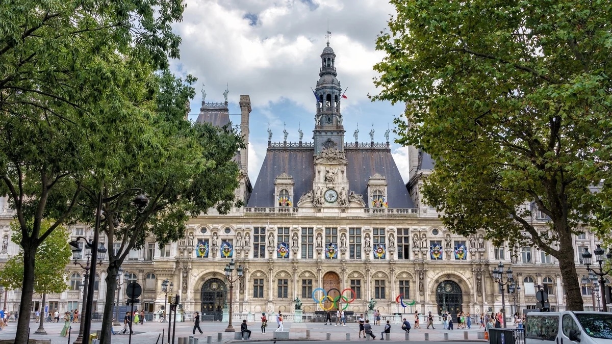 foret-urbaine-arbres-hotel-de-ville-paris-inaugura