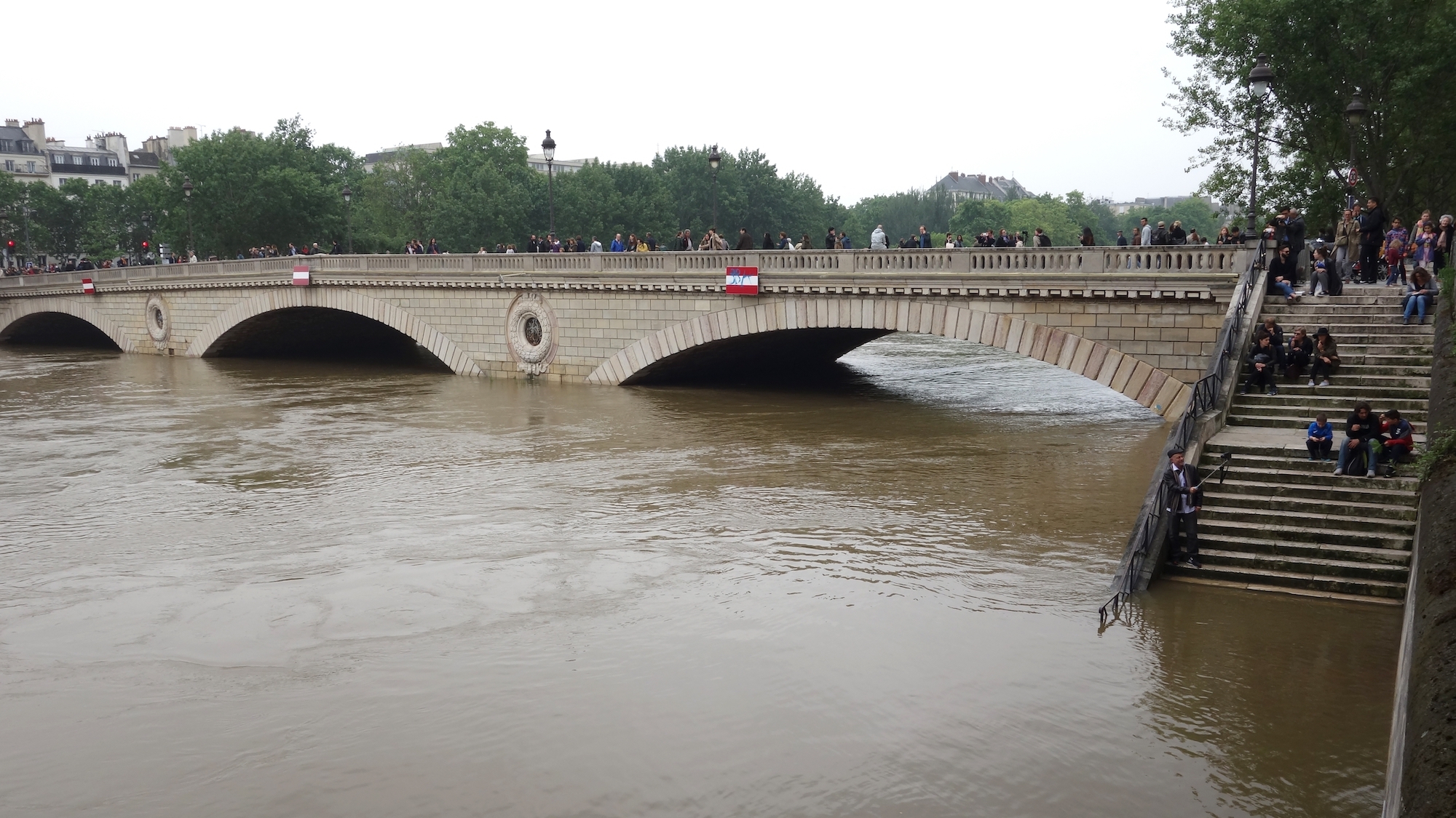 shutterstock-2706098631