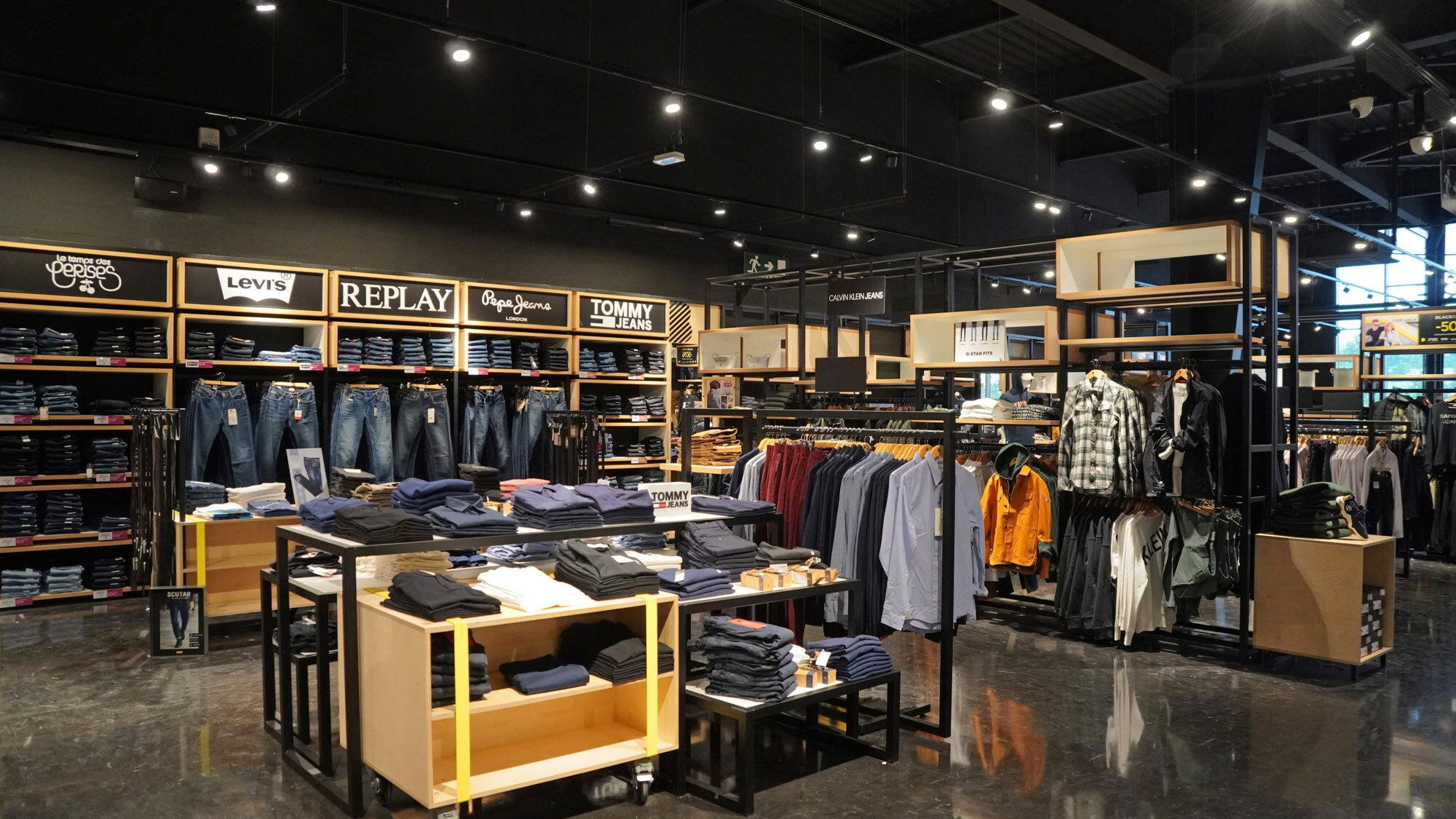 enseigne-mode-multimarques-marseille