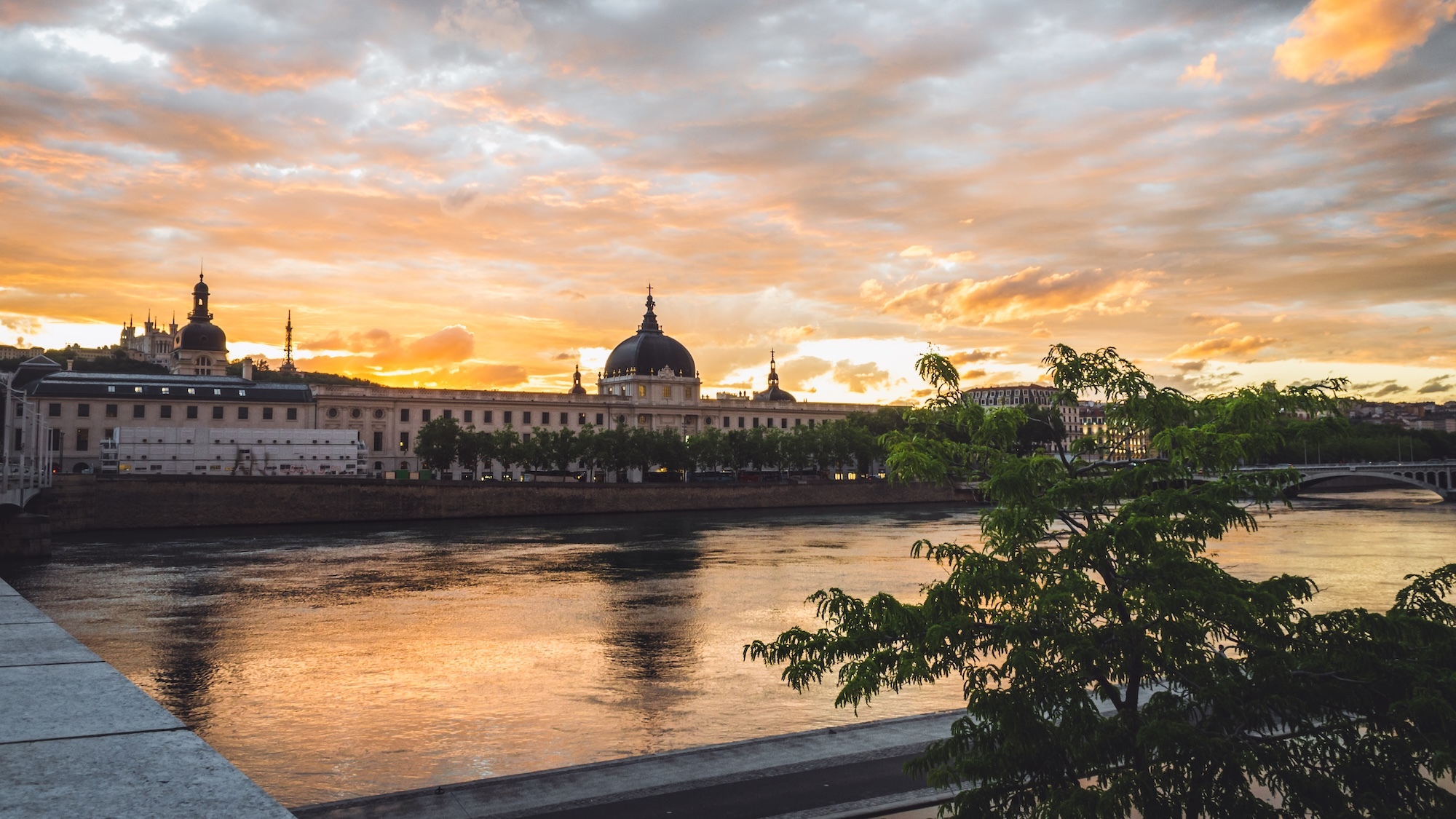 pourquoi-ciel-lyon-changer-couleur-prochains-jours