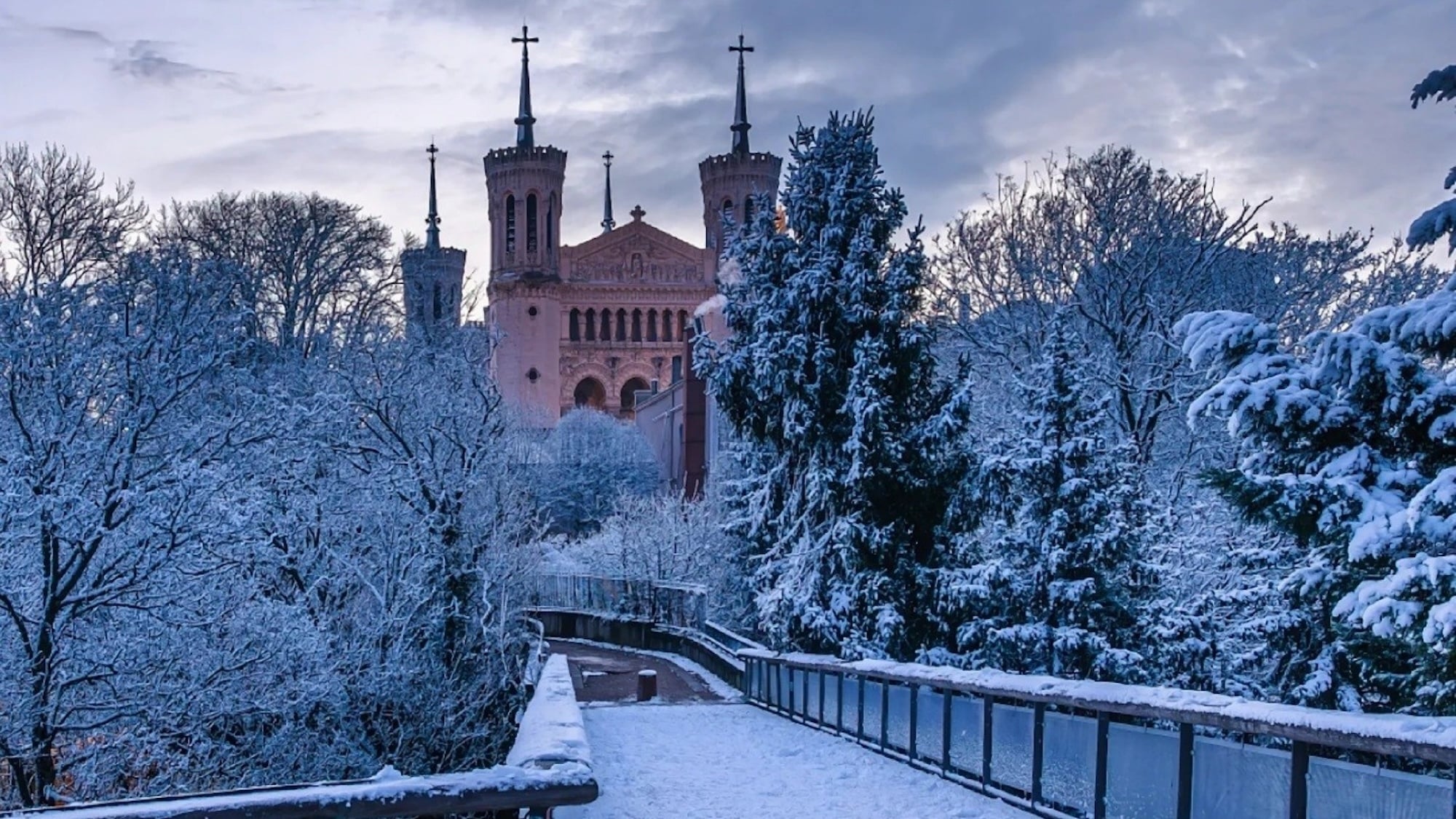 chutes-neige-toute-semaine-lyon-rhone