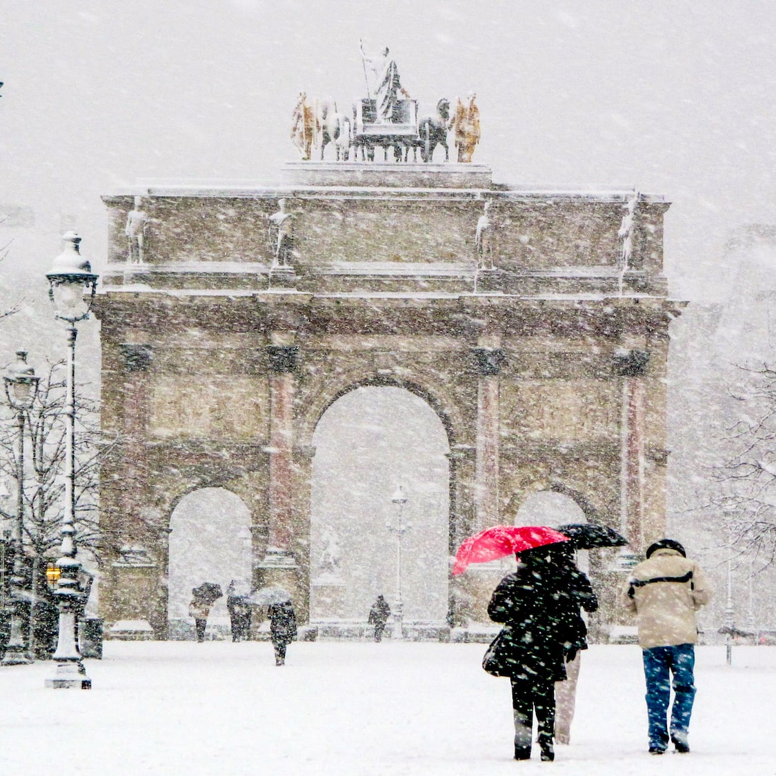 tempete-neige-paris-goretti-rafale-vent-froit-tuil