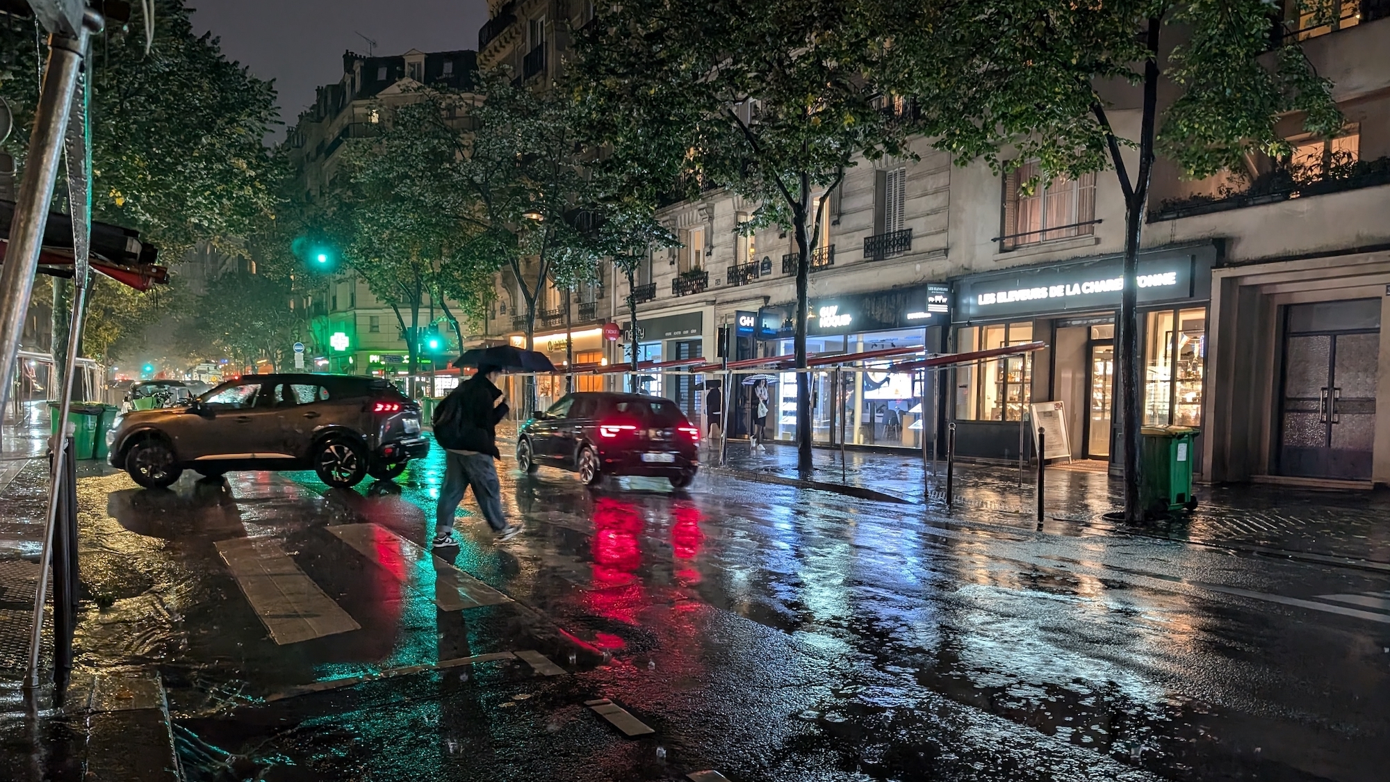 shutterstock-2528654879