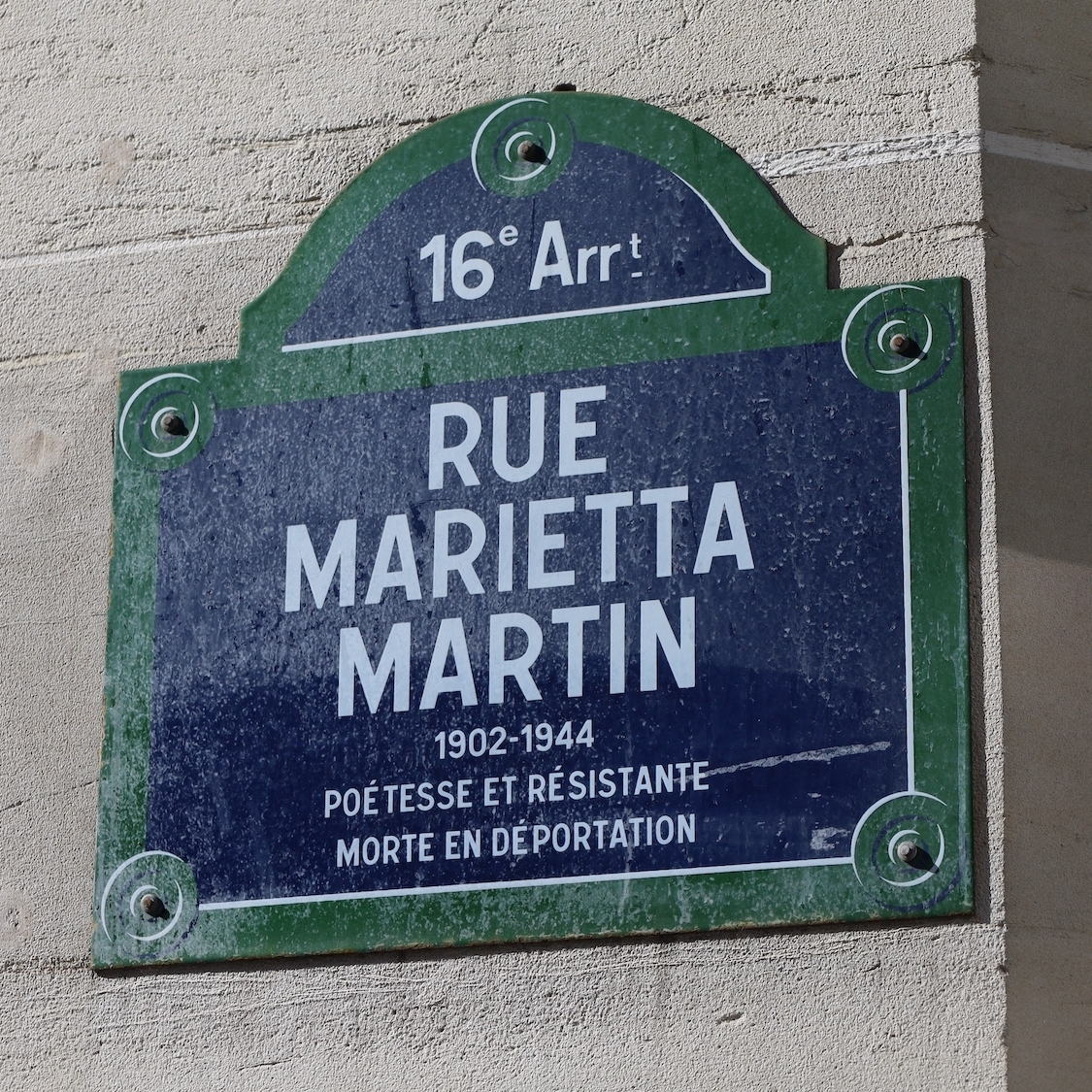 shutterstock-2133624261