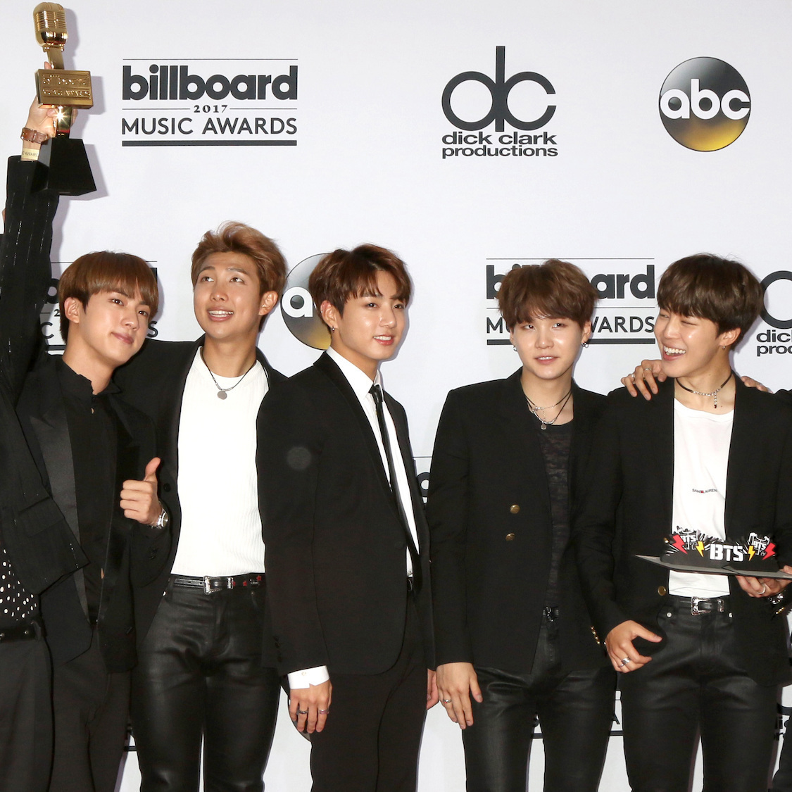 This K-pop group, a true global phenomenon, has announced two dates in Paris! shutterstock-644993455