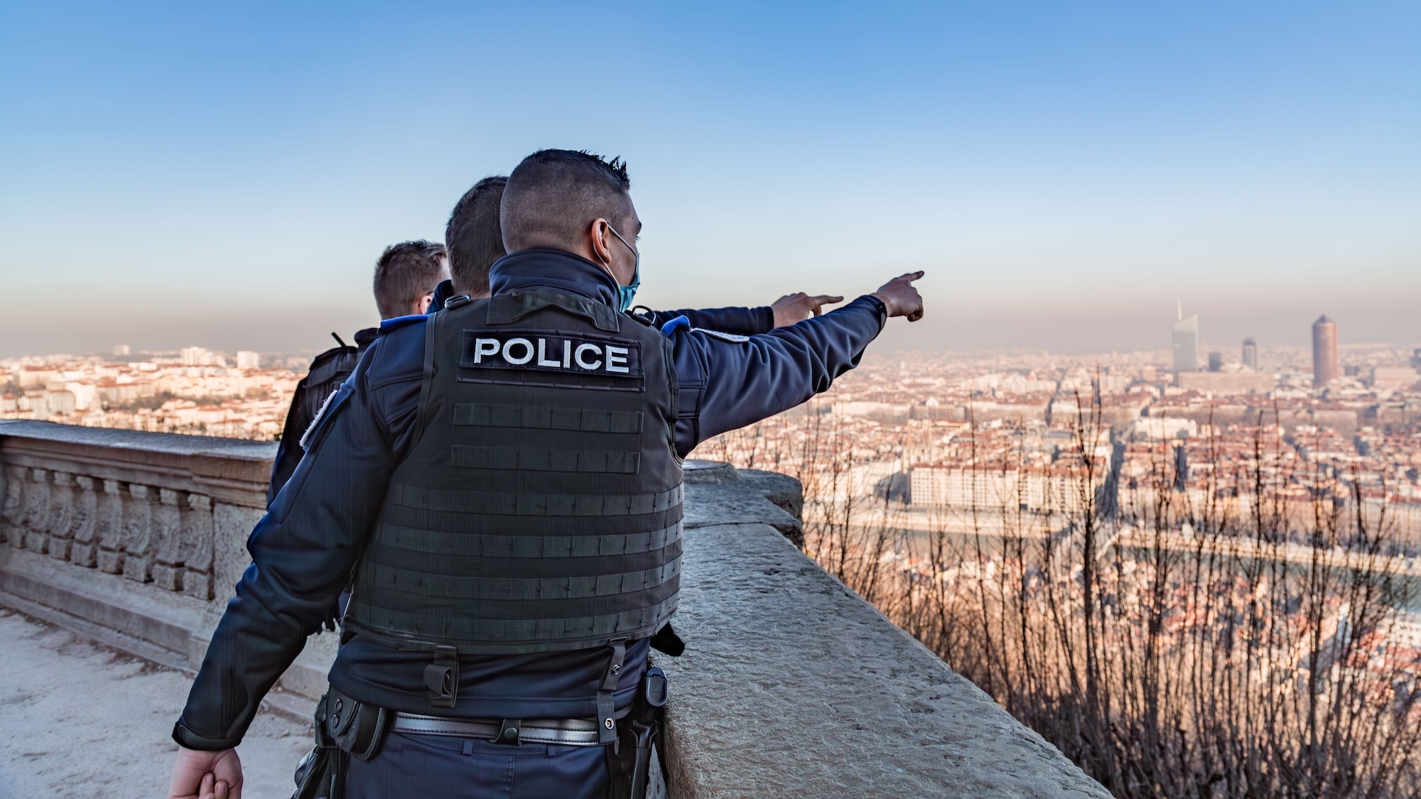 maire-lyon-gregory-doucet-creation-brigade-anti-in