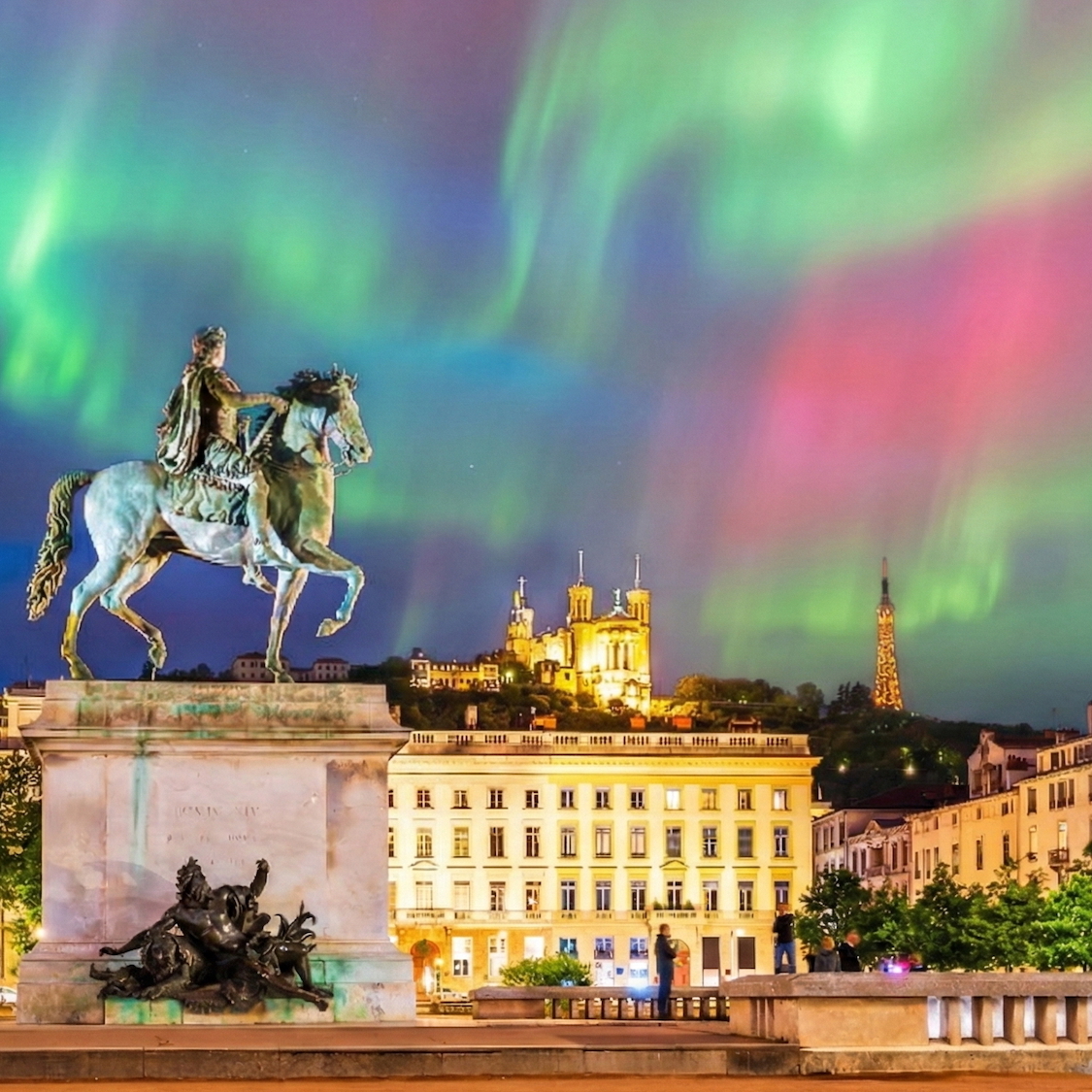 photos-aurores-boreales-lyon-cette-semaine