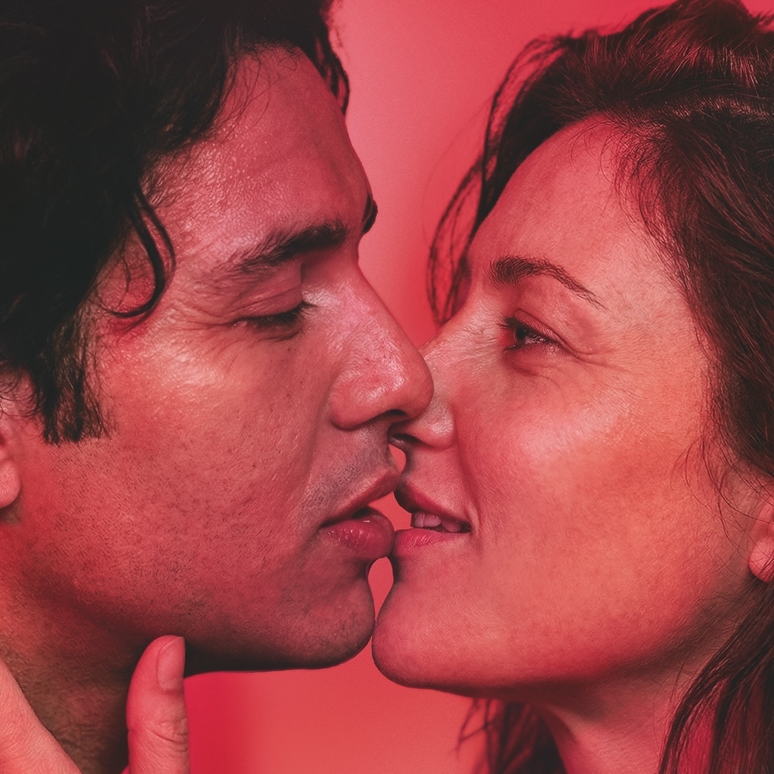 Over 1,000 free sex toys to win for Valentine's Day with Adam & Eve! adam-eve-saint-valentin