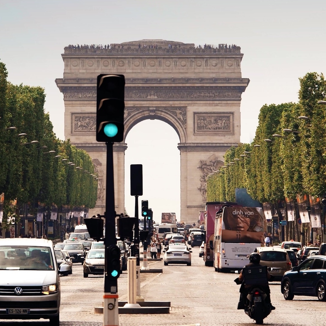 shutterstock-2334238791