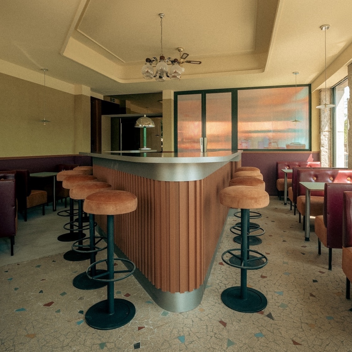 abstract-lyon-bars-design-plus-exceptionnel-monde