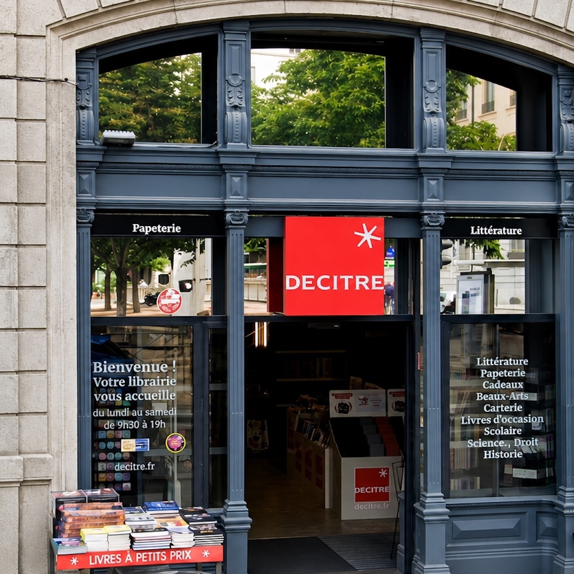 librairie-plus-celebre-lyon-fondee-1907-va-definit