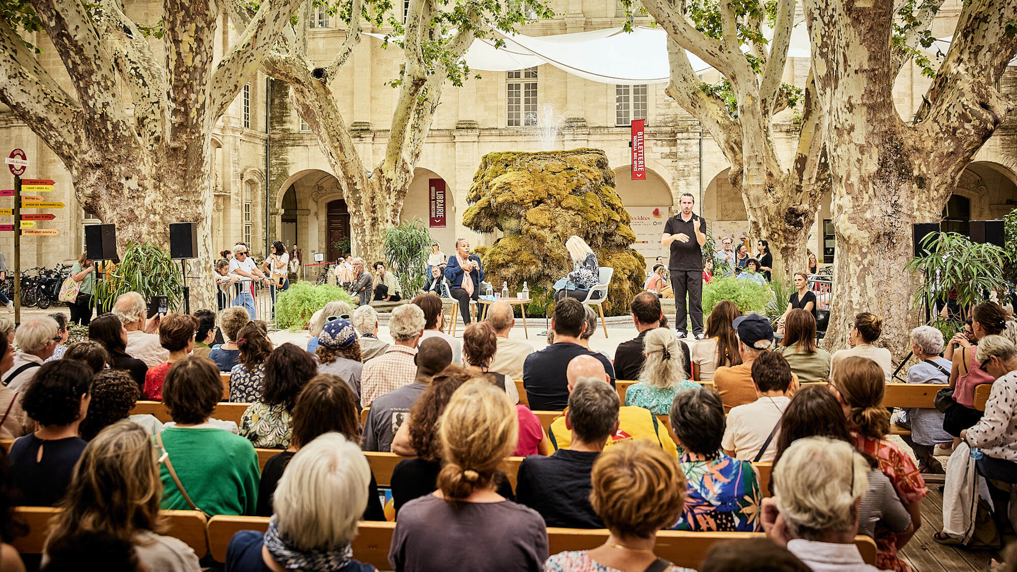 Le Café des idées : rêver et refaire le monde pendant le 80e Festival d’Avignon justice-et-e-thique-avec-christiane-taubira-cafe-d