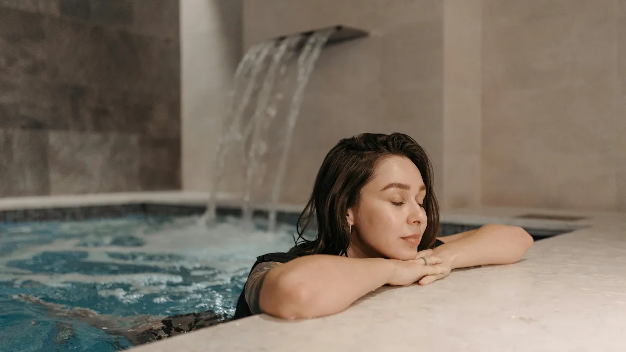<i>Last Call Beauty</i> révolutionne les rendez-vous beauté avec des remises jusqu'à -50% à Lyon last-call-beauty-plateforme-lyonnaise-rendez-vous-