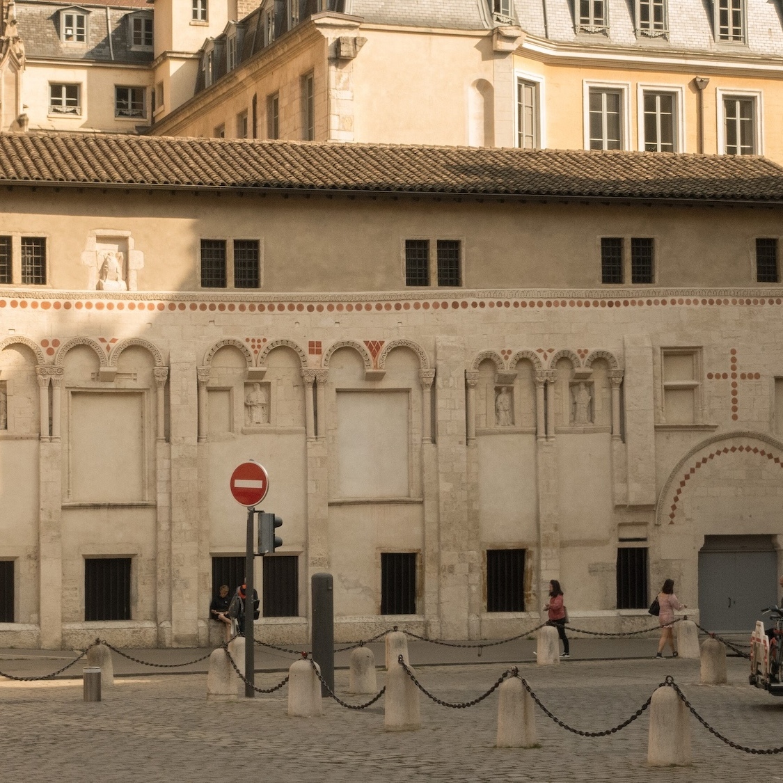 Ce bâtiment construit à Lyon il y a près de 1 000 ans est le plus ancien encore conservé manecanterie-lyon-plus-ancien-batiment-conserve-2