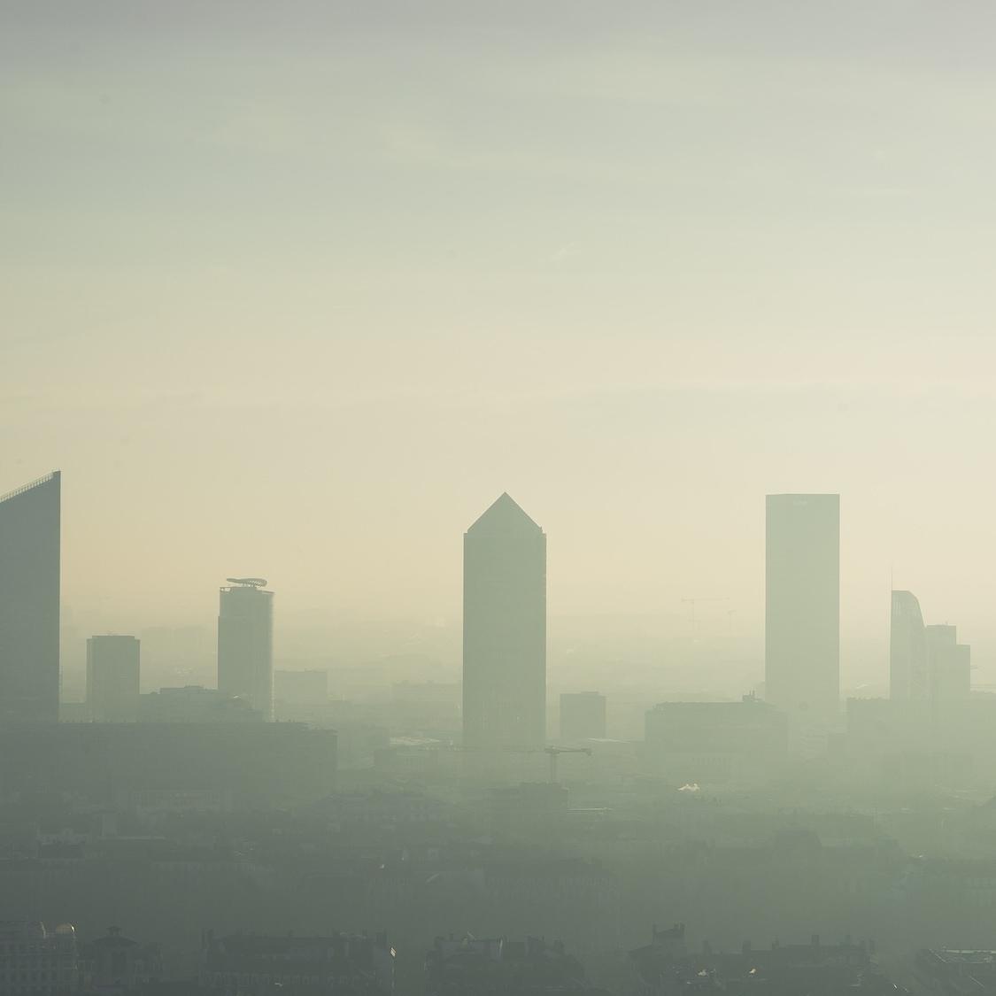 alerte-pollution-lyon-fumees-incendies-gironde-cie