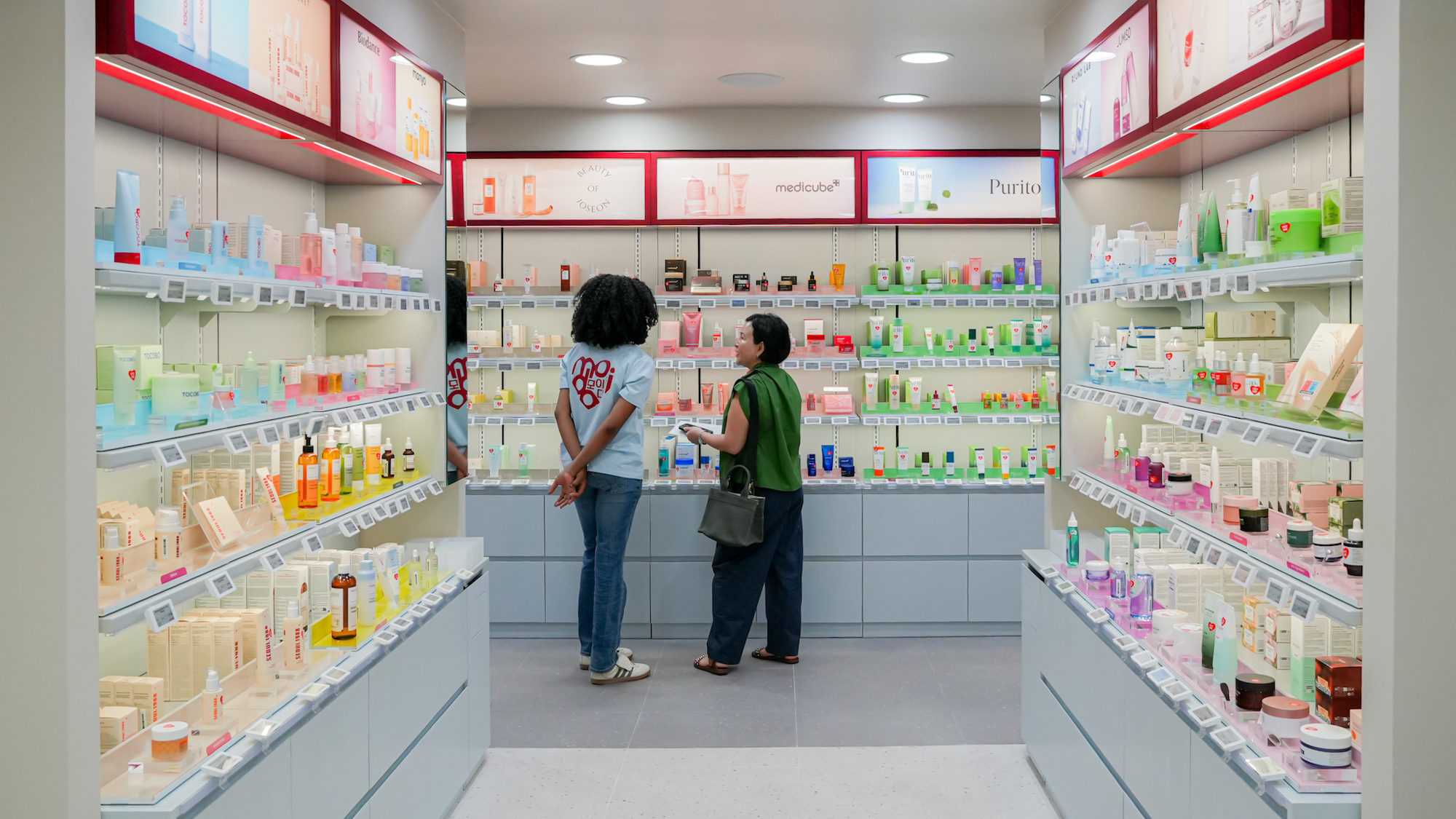 La plus grande boutique de K-Beauty d’Europe vient d’ouvrir à Paris ouverture-moida-champs-elyse-es-1