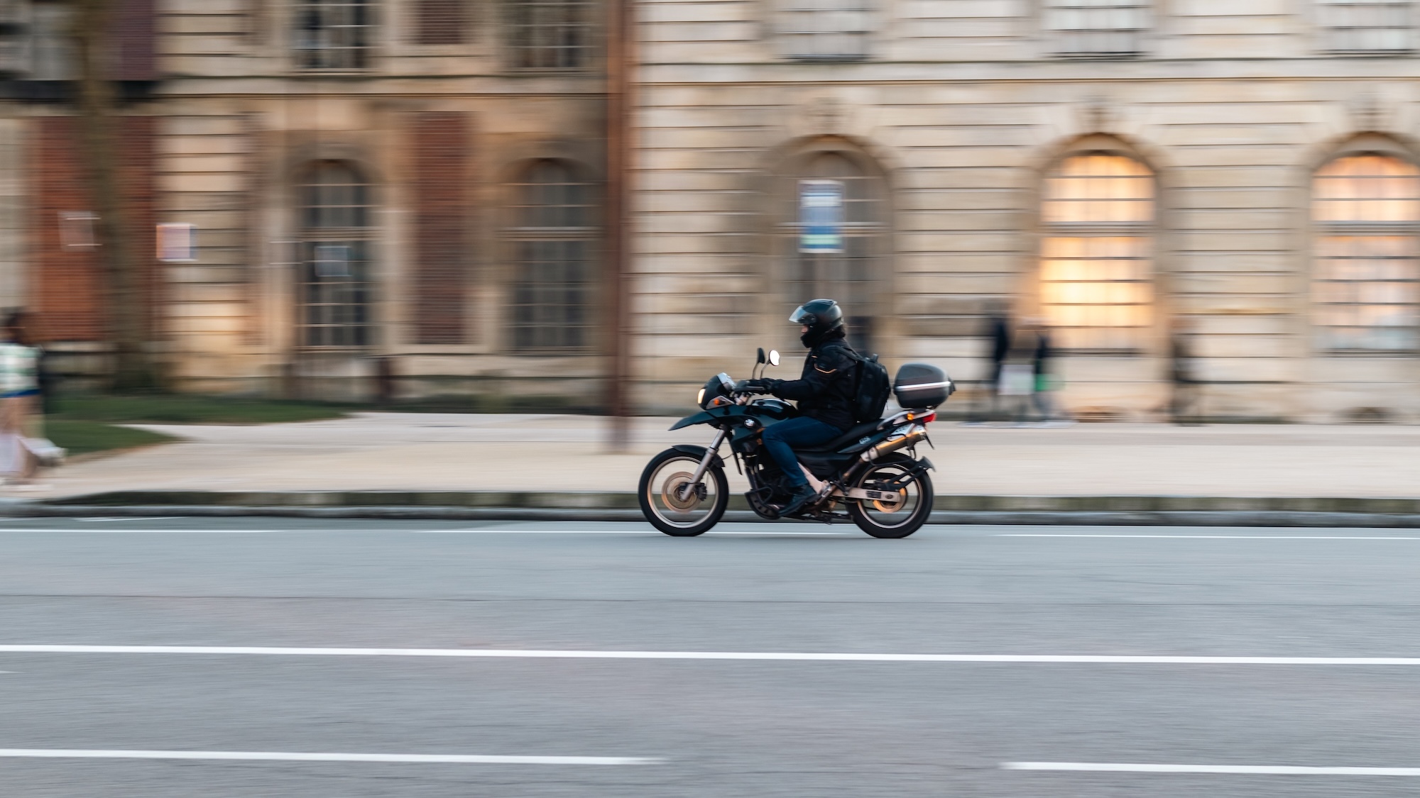 radars-sonores-contre-motos-bruyantes-bruxelles