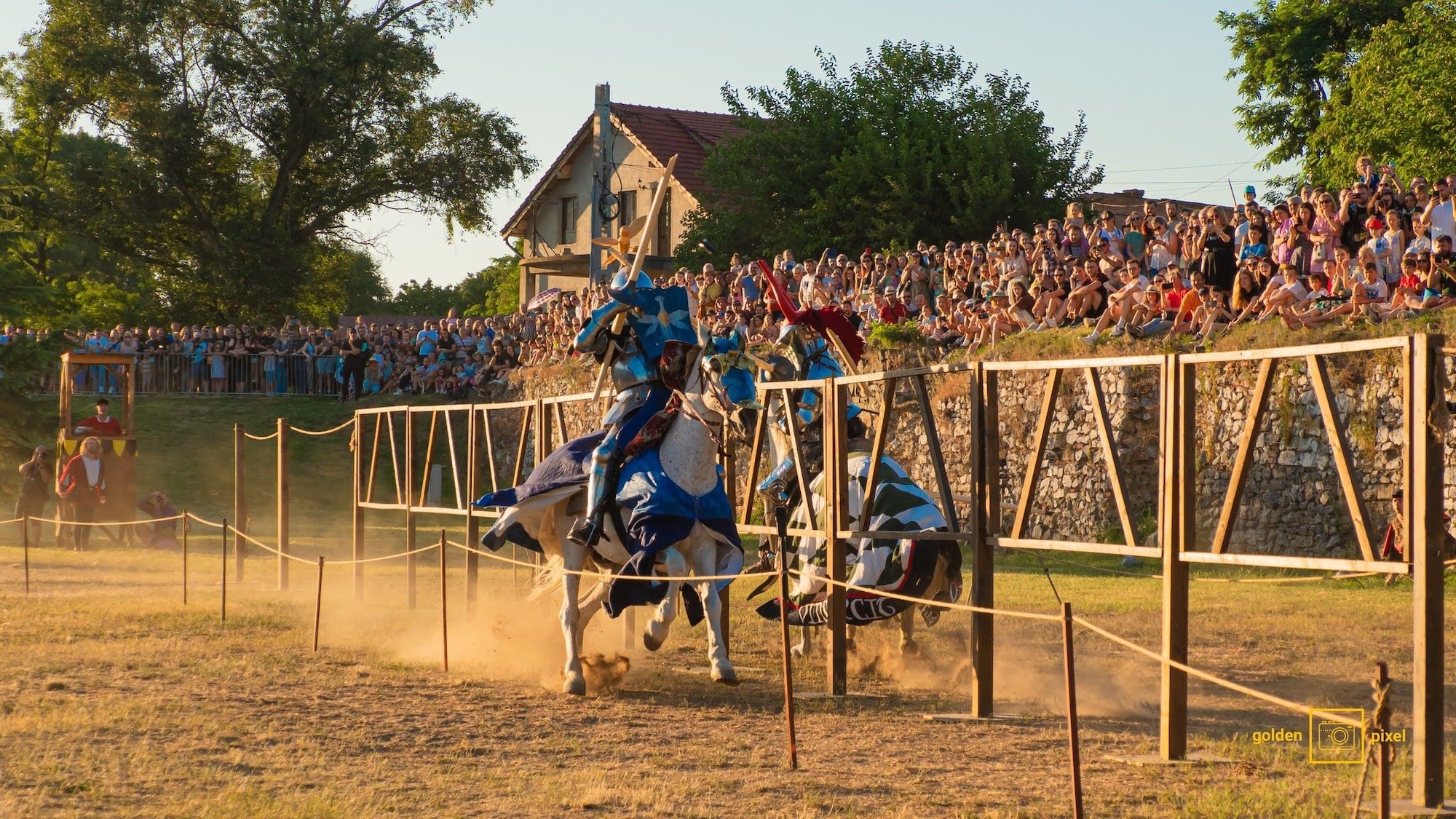 Une immense fête médiévale va replonger ce village proche de Bordeaux à l'époque du Moyen Âge cadaujac-gerbode-medievale