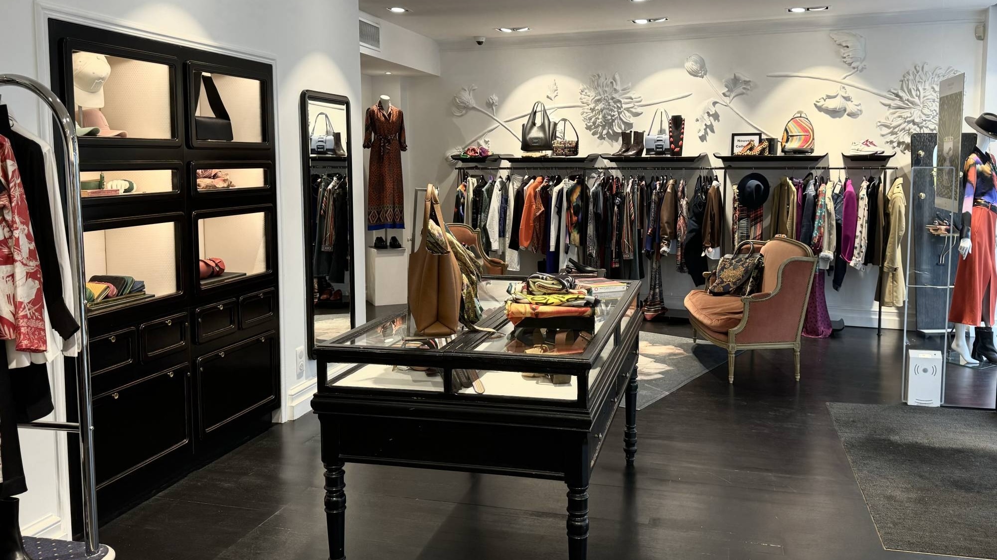 Ce temple de la mode féminine propose un grand déstockage jusqu'à -70% au coeur de Lyon 6e smart-femme-boutique-mode-grandes-marques-lyon-6e-