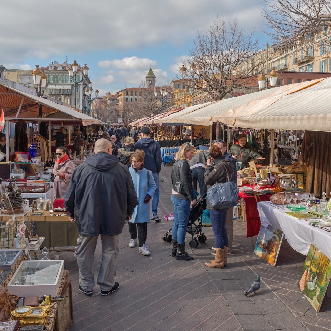 brocante-xxl-4-km-400-exposants-rues-lyon