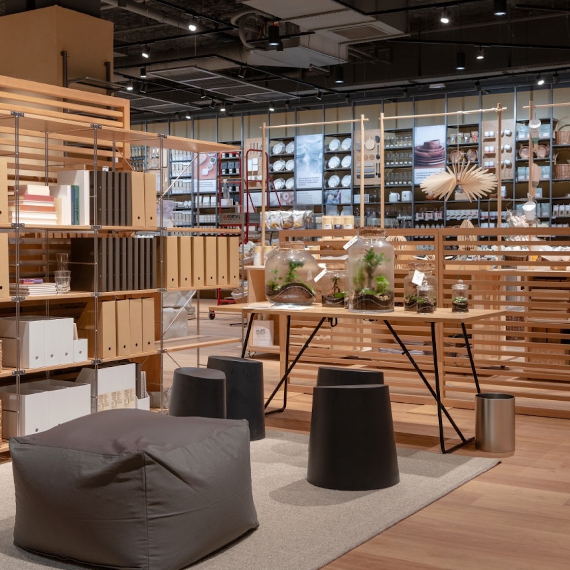 Cette célèbre enseigne japonaise vient de fermer son plus grand magasin de France à Lyon celebre-enseigne-japonaise-ferme-plus-grand-magasi