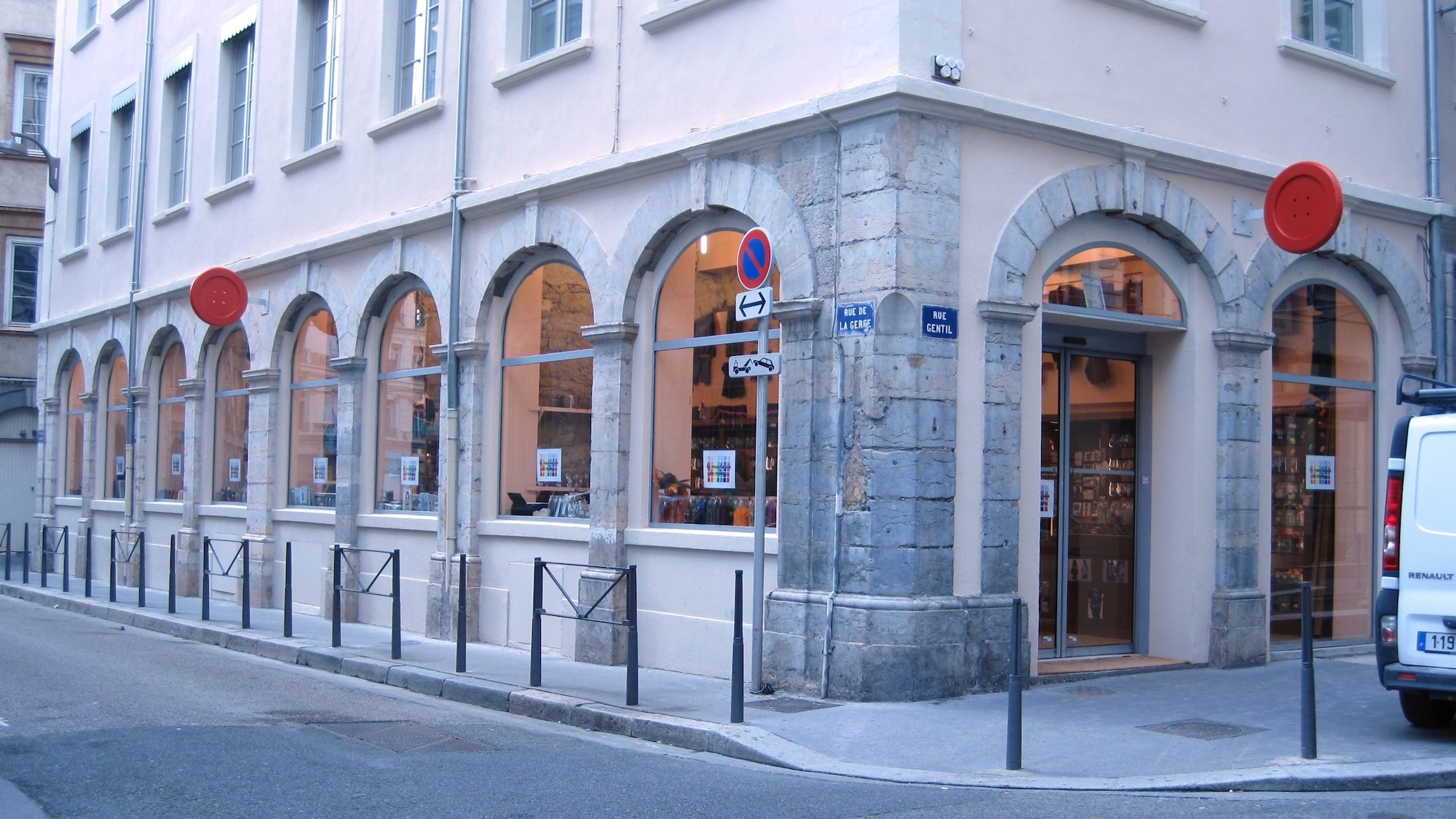 droguerie-lyon-ferme-definitivement-apres-26-ans-e