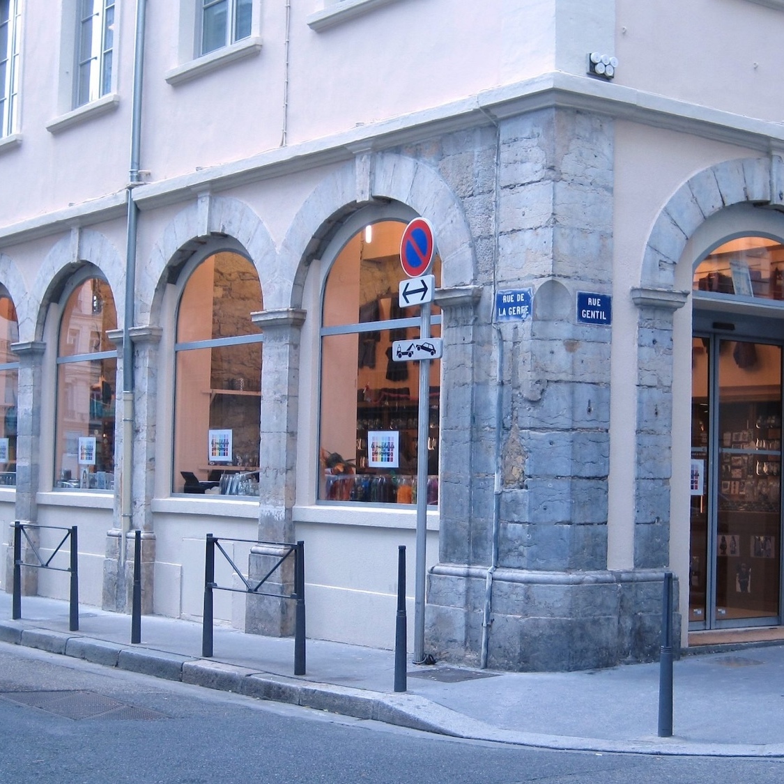 droguerie-lyon-ferme-definitivement-apres-26-ans-e