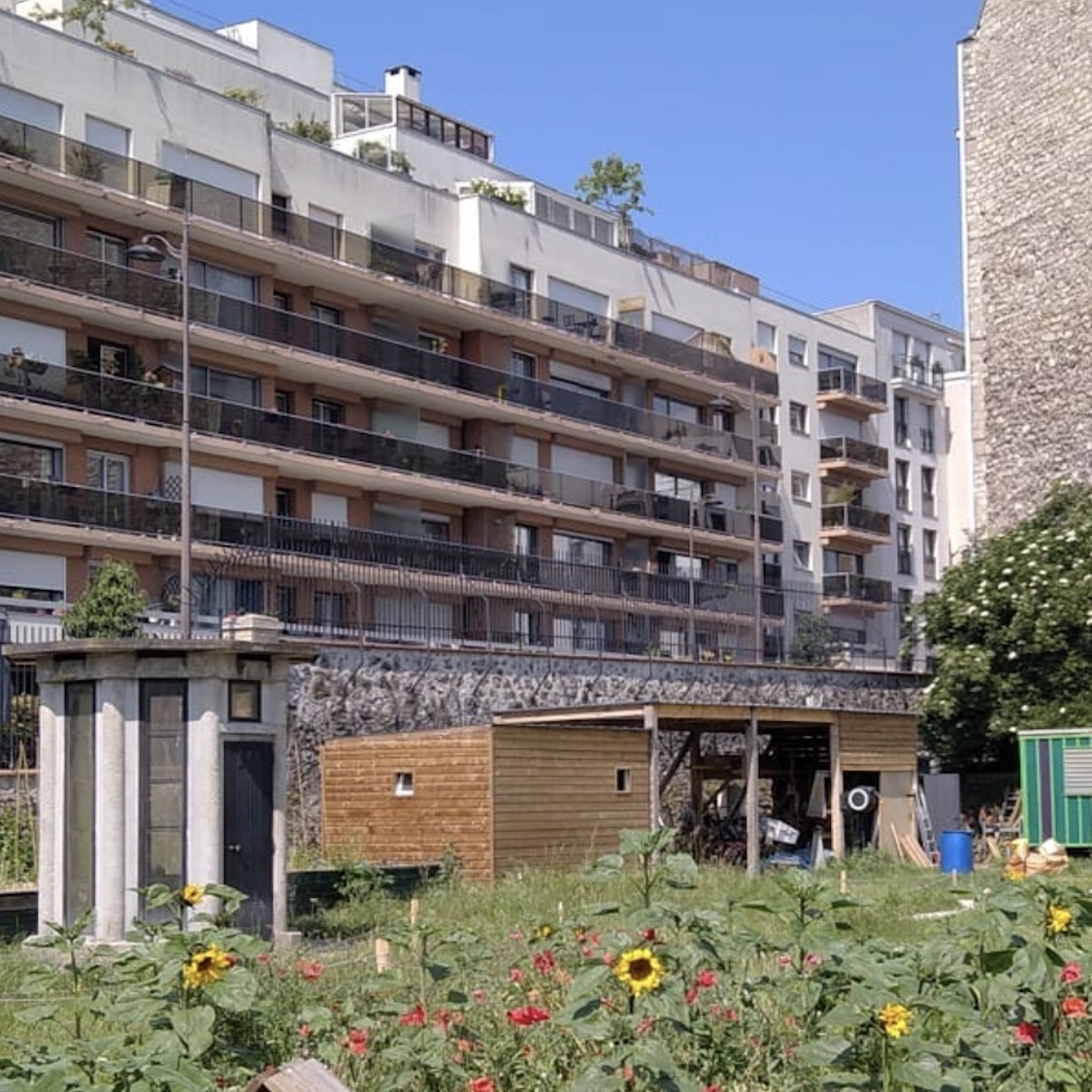 Cette ferme de 6 700 m2 cachée dans le 20e pousse littéralement sur de l’eau capture-d-e-cran-2026-06-09-a-12-17-39
