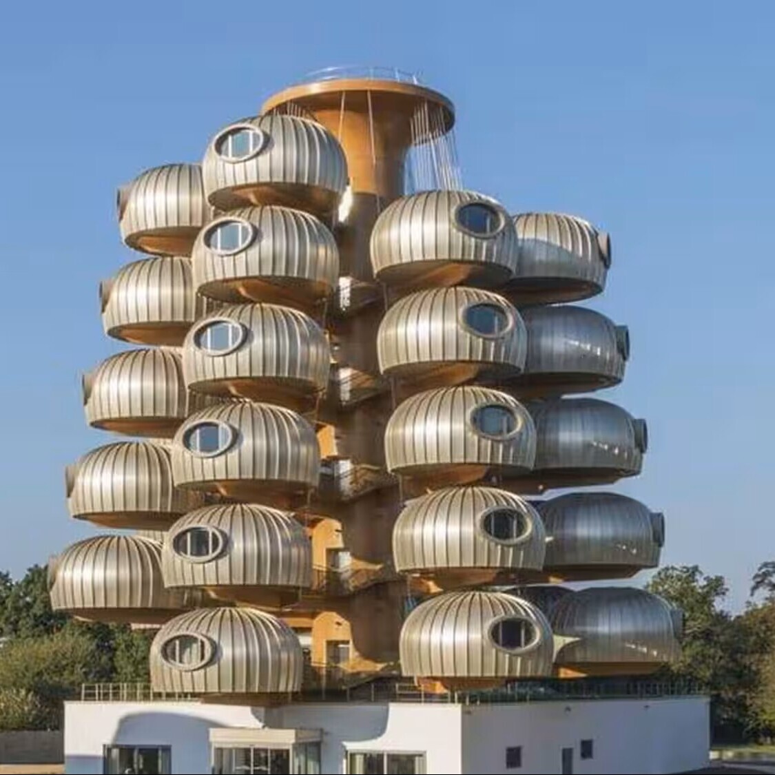 hotel-futuriste-okok